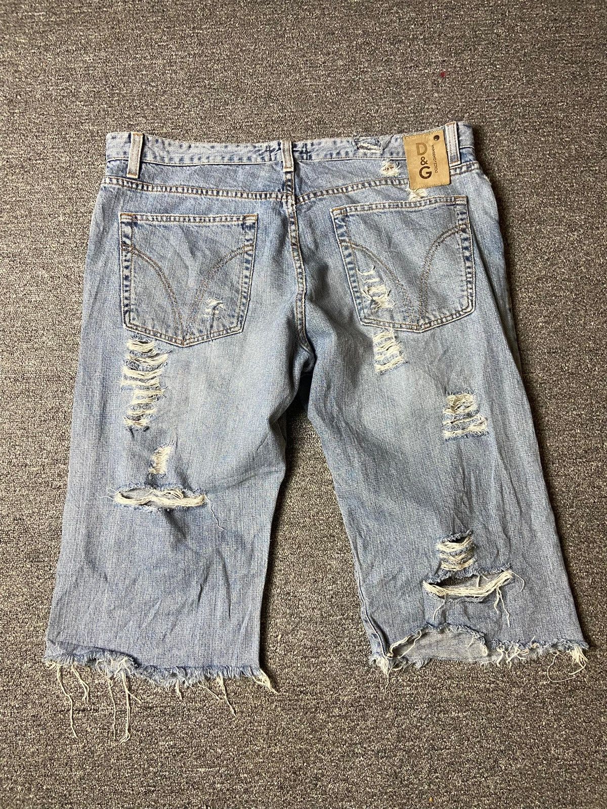 Dolce & Gabbana × Vintage Dolce & Gabbana Distressed Denim Ripped Shorts Jeans (126) Size US 36 / EU 52 - 2 Thumbnail