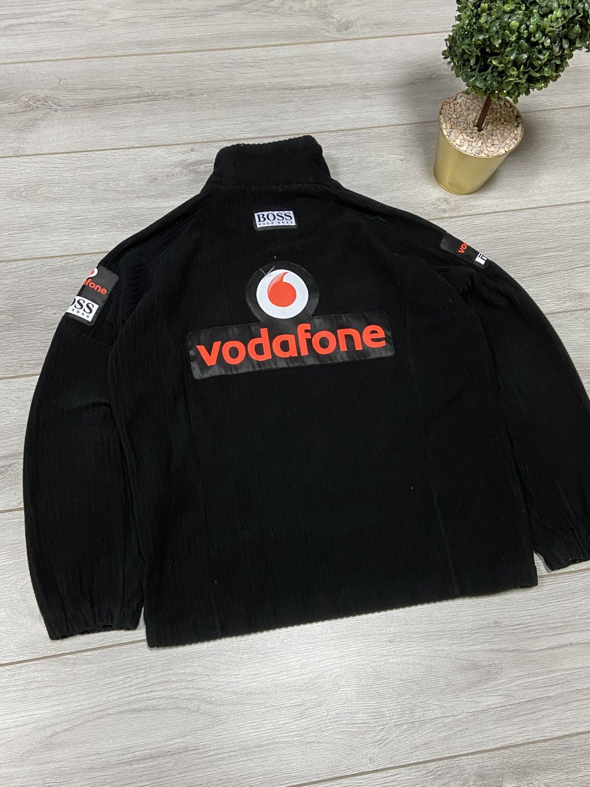 Hugo Boss Vintage Hugo Boss Vodafone McLaren Mercedes Half Zip Sweater Size US M / EU 48-50 / 2 - 10 Thumbnail