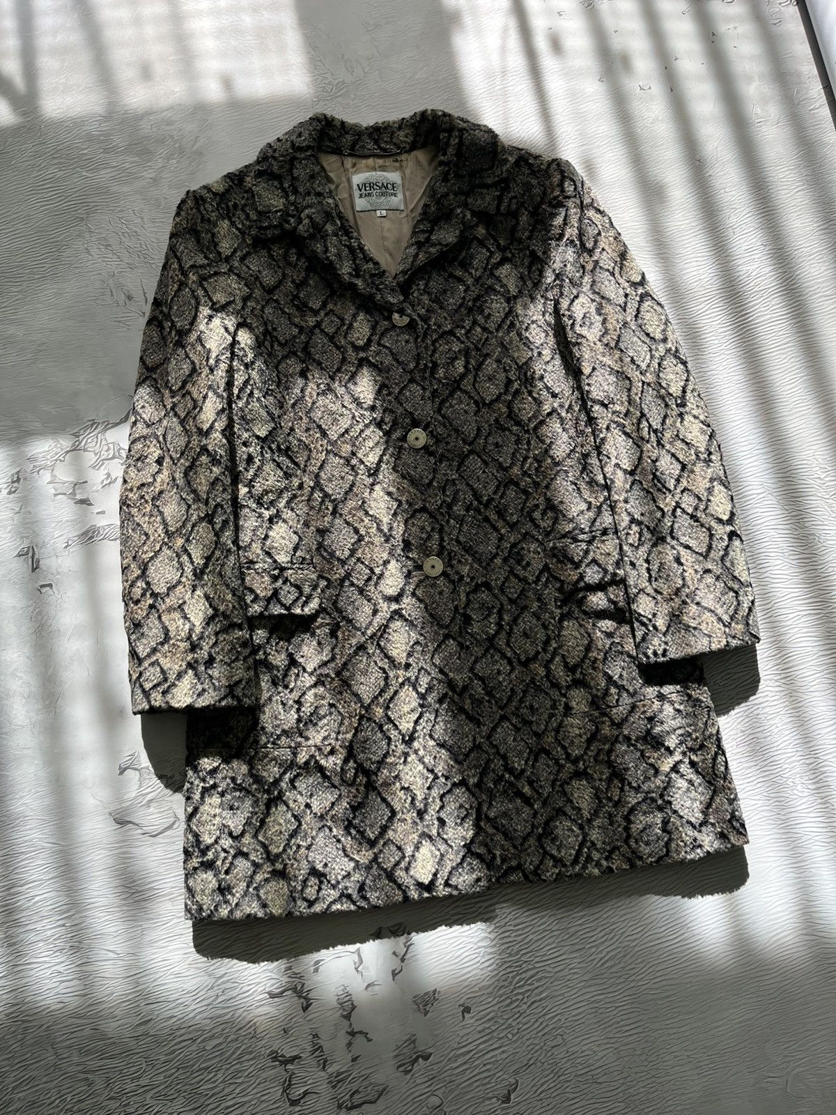 Versace Jeans Couture Versace Jeans Couture Python Fur Coat Archival Clothing Rare Size L / US 10 / IT 46 - 1 Thumbnail