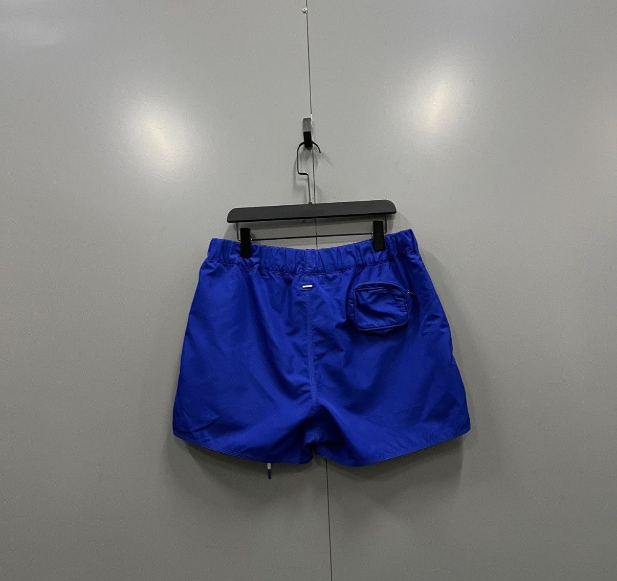 Louis Vuitton Louis Vuitton Blue Drawstring Shorts J41 Size US 36 / EU 52 - 2 Thumbnail