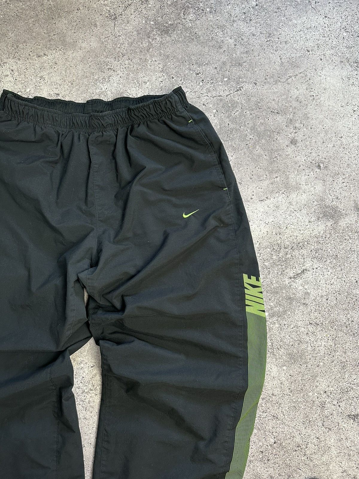 Nike × Vintage Vintage Nike Y2K Nylon Pants Drill Black Size US 36 / EU 52 - 6 Thumbnail