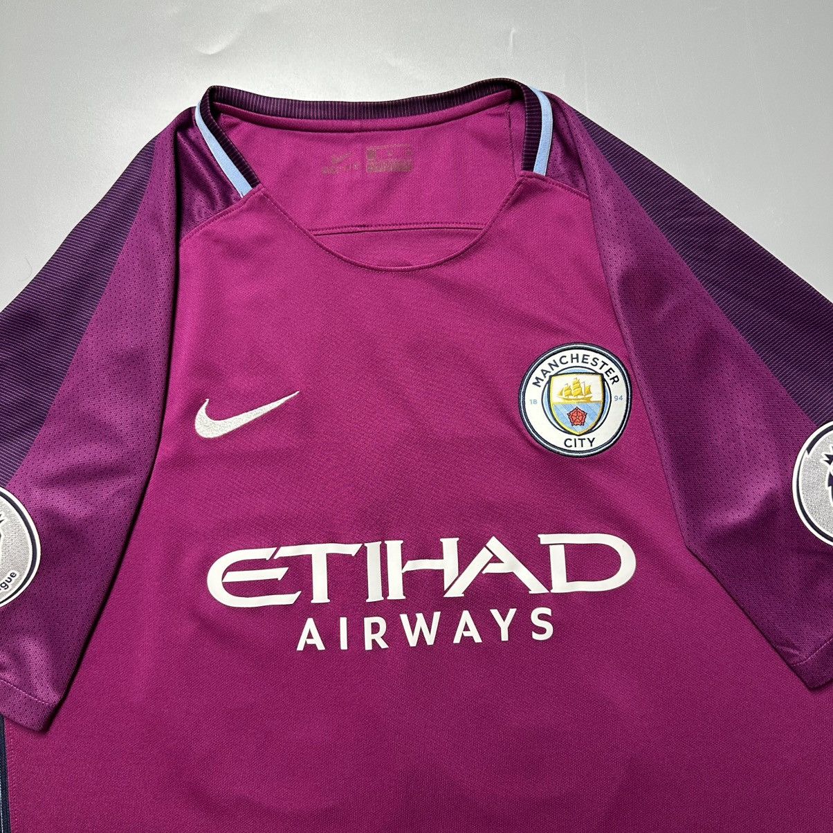 Nike MAN CITY NIKE 2017/2018 FOOTBALL AWAY JERSEY #33 JESUS Size US XL / EU 56 / 4 - 4 Thumbnail