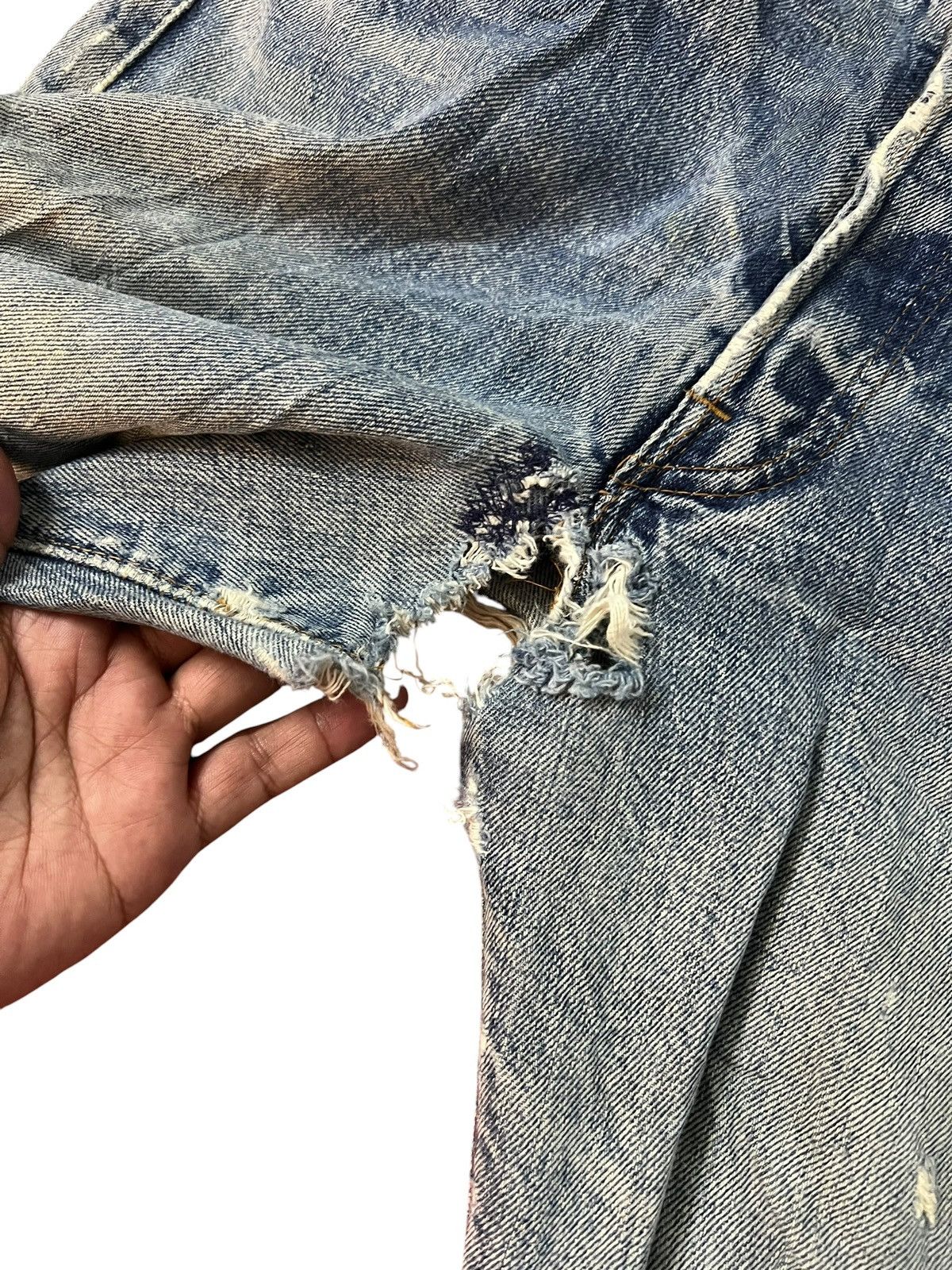 Levi's 70’s Distressed Thrashed Levis 501 Selvedge Rindem button#6 Size US 29 - 9 Thumbnail