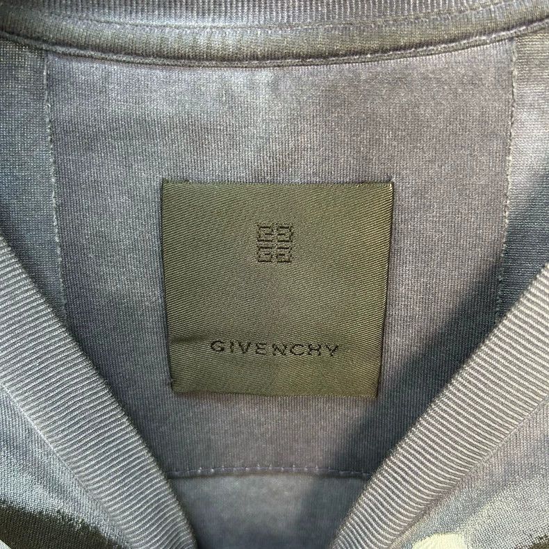 Givenchy Givenchy Dog Print Round Neck Loose Short Sleeve, Size US S / EU 44-46 / 1 - 3 Thumbnail