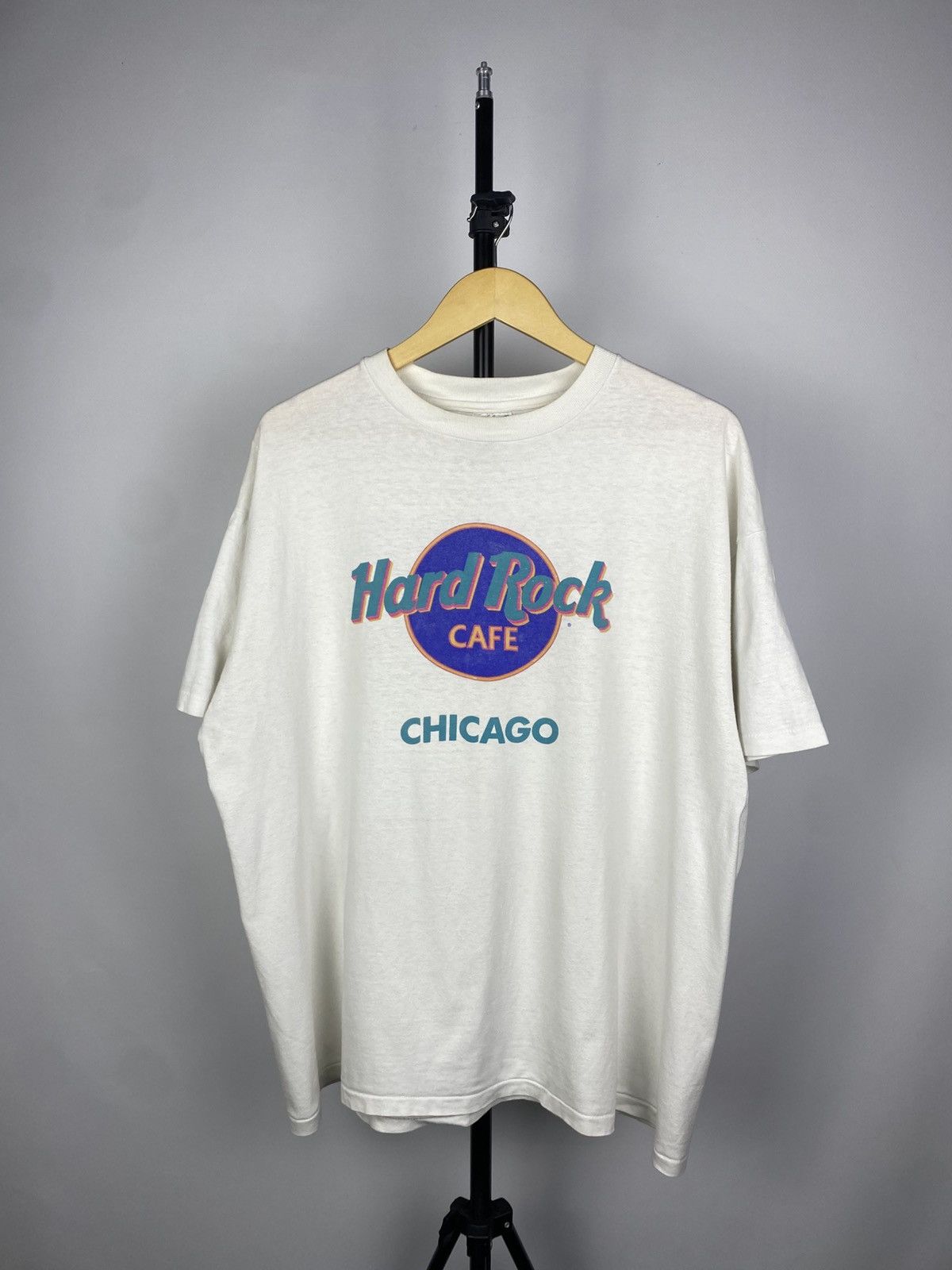 Hard Rock Cafe × Vintage Vintage 90s Hard Rock Cafe Chicago T-Shirt Size US XL / EU 56 / 4 - 1 Thumbnail