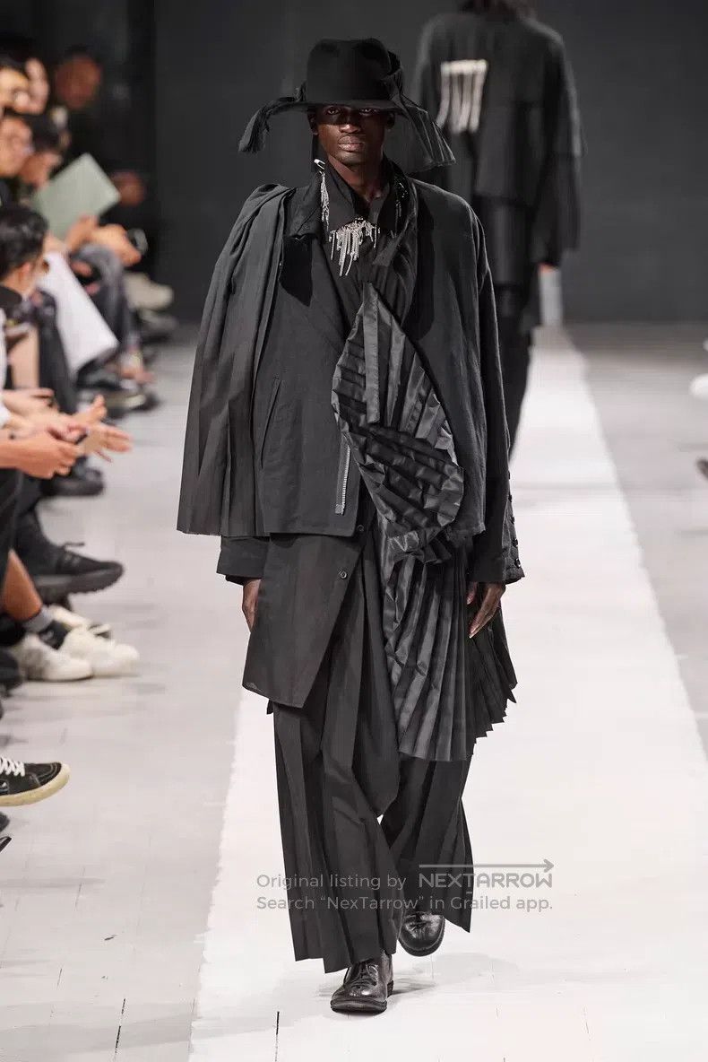 Yohji Yamamoto Yohji Yamamoto Pleated patch shirt| Size US M / EU 48-50 / 2 - 1 Thumbnail