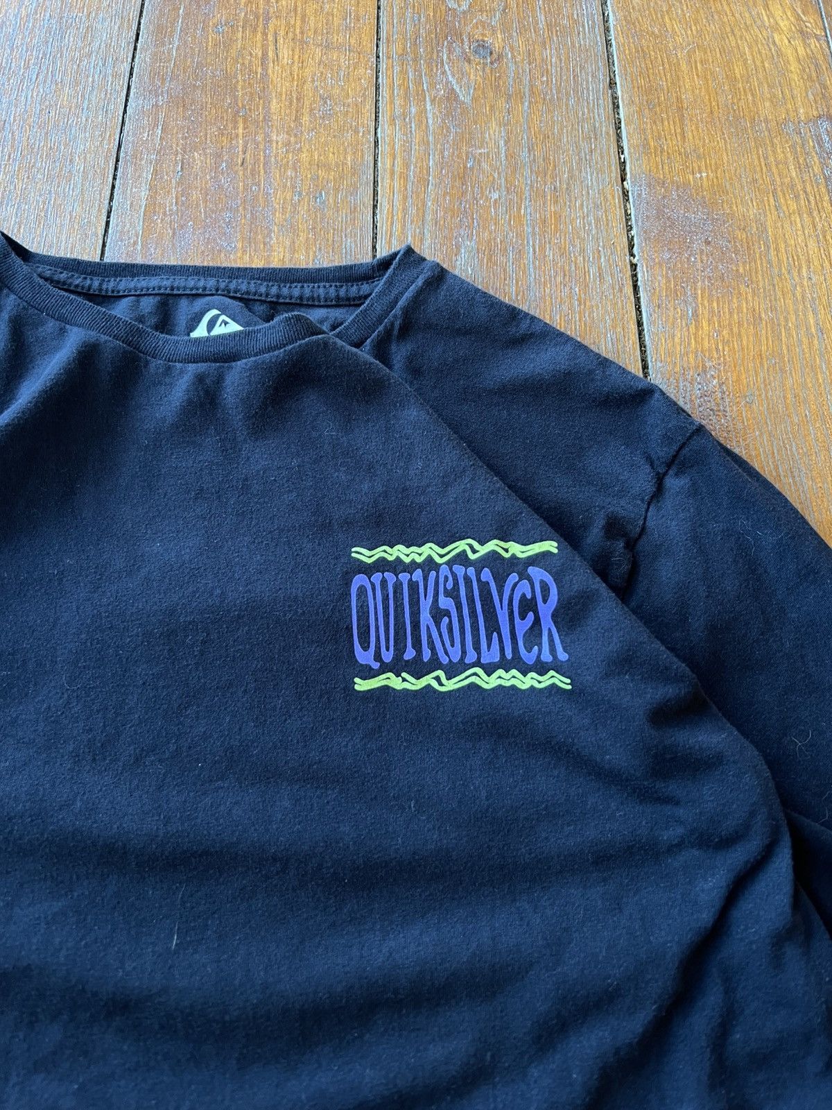 Quiksilver 2022 QUIKSILVER TAKING ROOTS LONGSLEEVE T SHIRT GTAPHIC SZ L Size US L / EU 52-54 / 3 - 6 Thumbnail