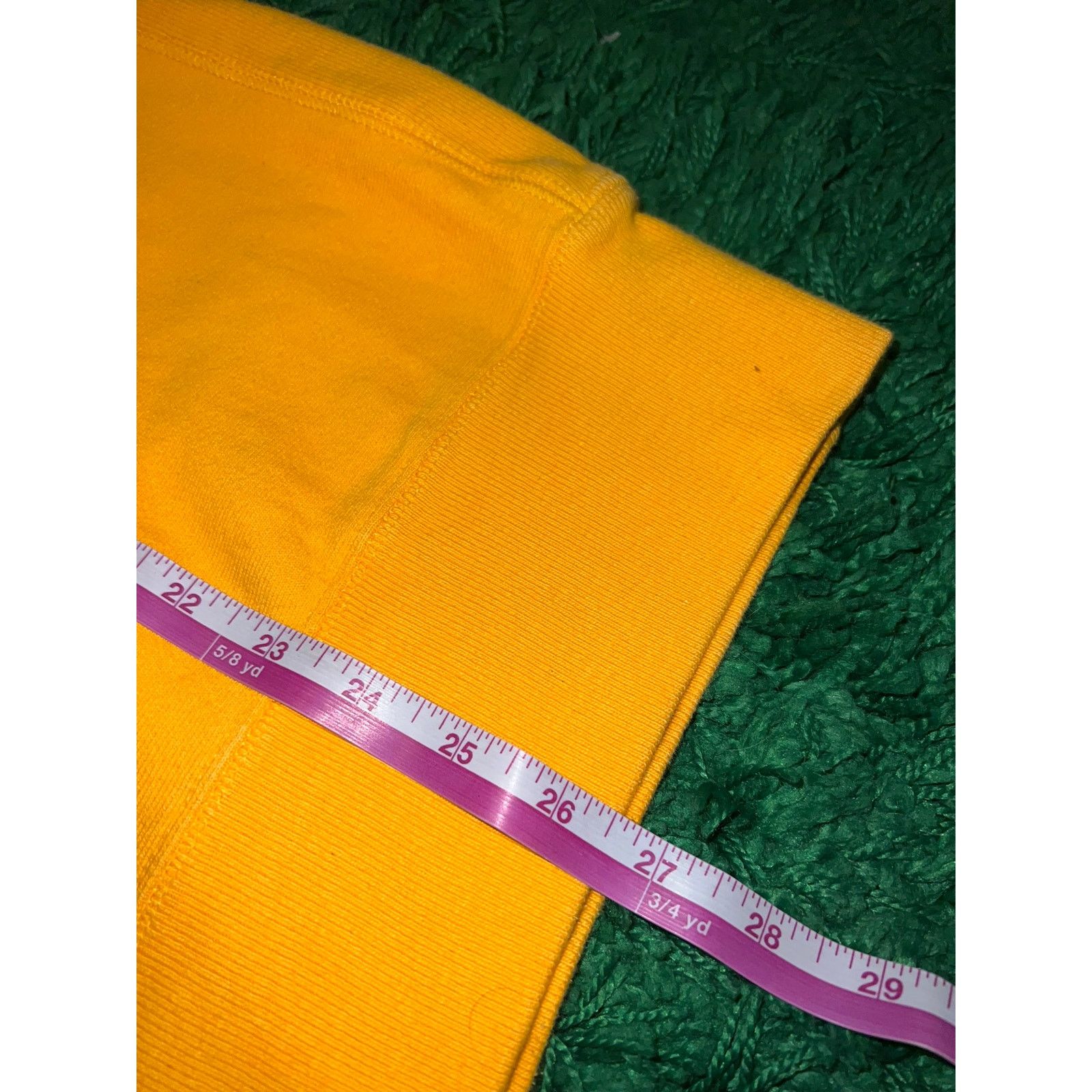 Champion Champion Reverse Weave Yellow Sweatshirt Crewneck 2000s M Size US M / EU 48-50 / 2 - 11 Thumbnail