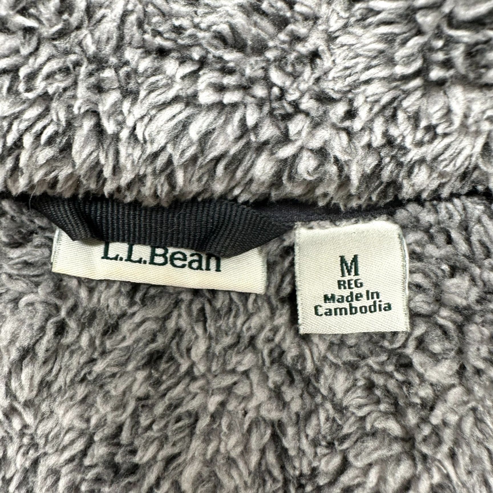 Vintage VINTAGE L.L. Bean Vest Womens Medium Gray Sherpa Fleece Polyester Deep Pile Mid-Length Zip Pockets Regular Women 90s Size M / US 6-8 / IT 42-44 - 4 Thumbnail