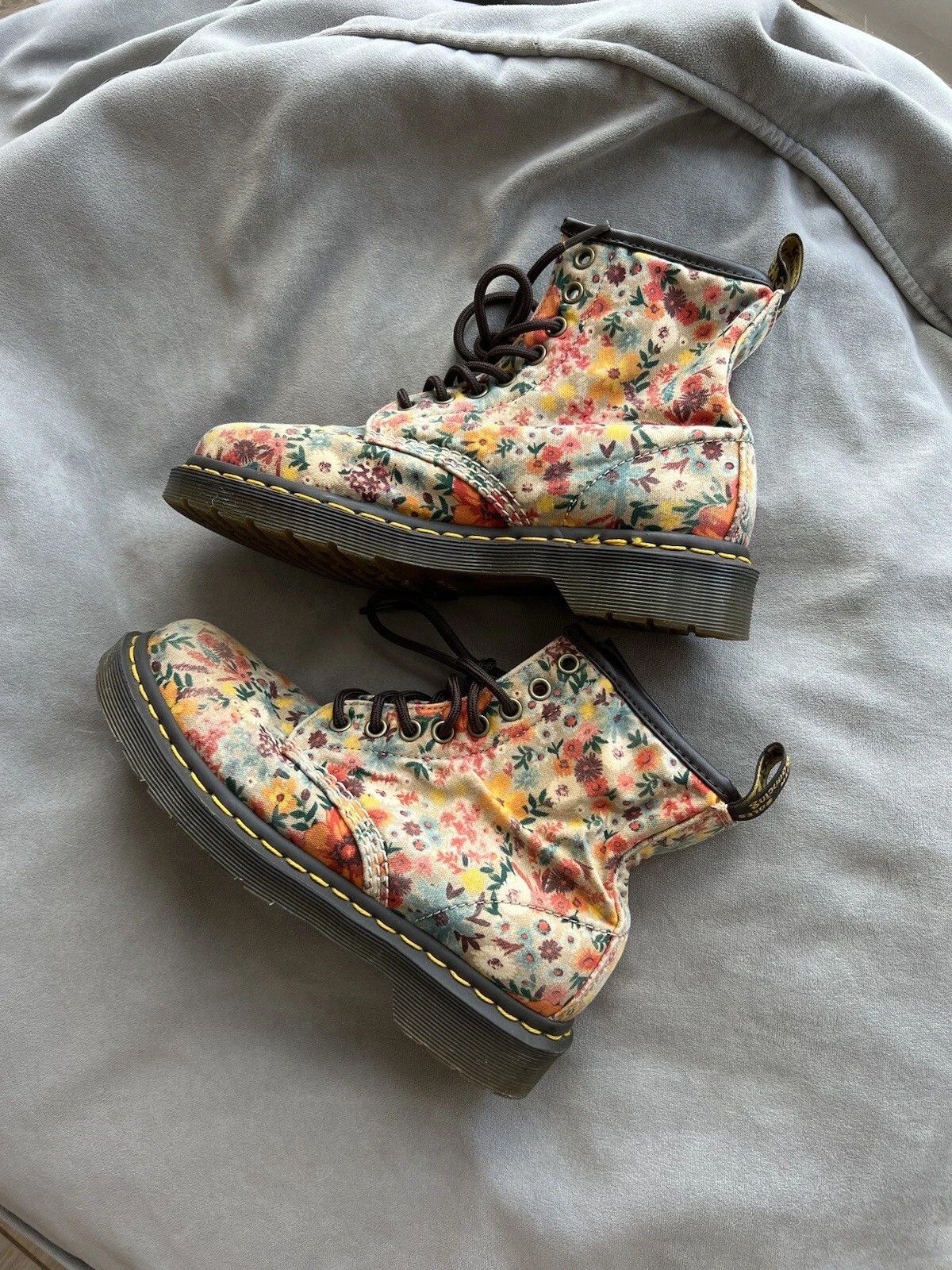 Dr. Martens Dr. Martens 1460 Wanderflower Canvas Boots Size 37 US 6 Size US 7 / IT 37 - 2 Thumbnail