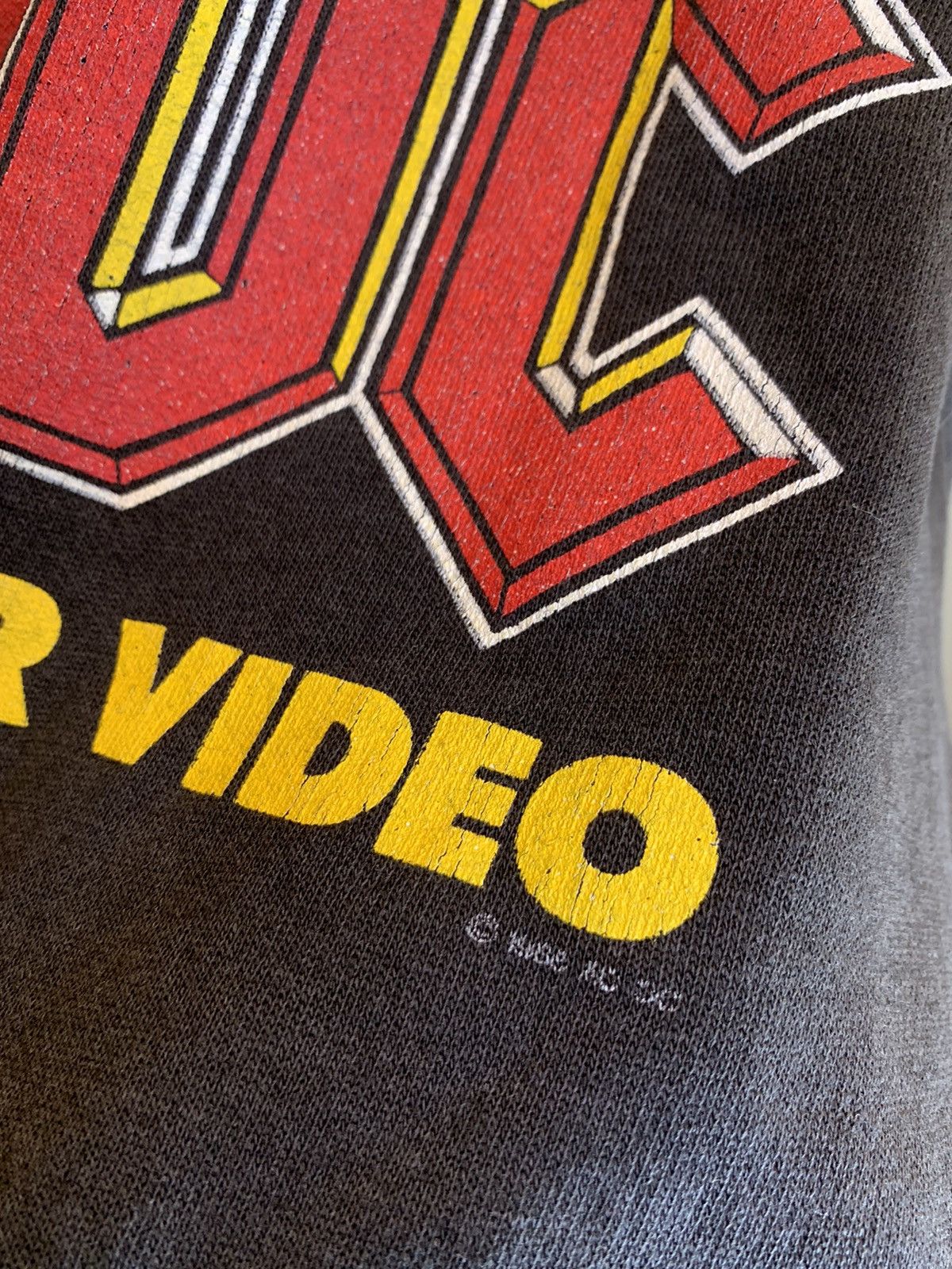 AC/DC *RARE* Vintage 80’s AC/DC Blow Up Your Video Tour Sweatshirt Size US L / EU 52-54 / 3 - 3 Thumbnail