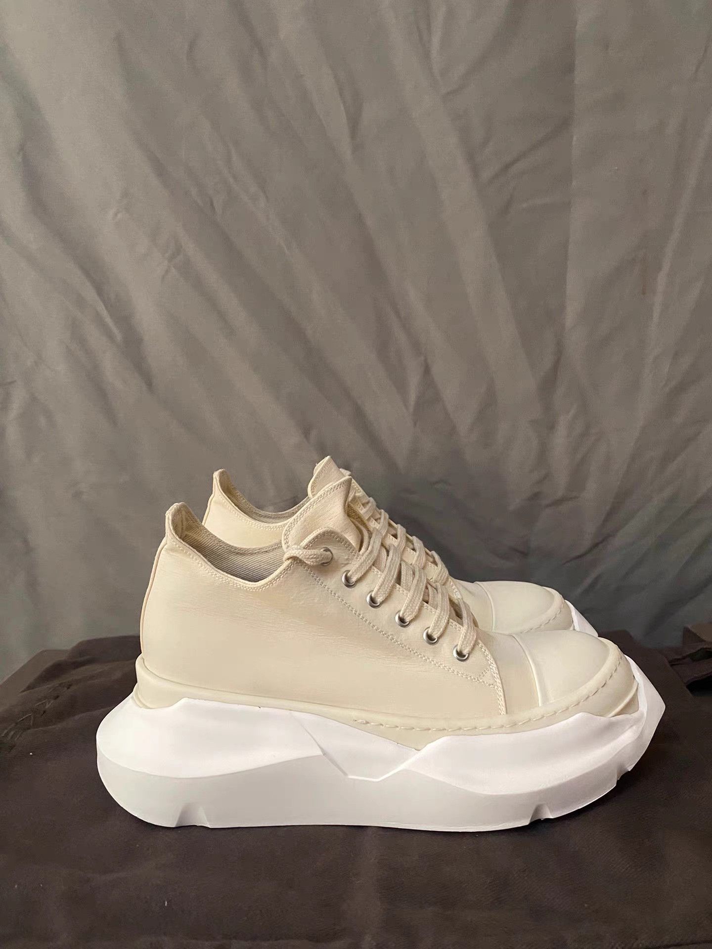 Rick Owens Rick Owens Tractor Sole Jumbo Low Size US 7.5 / EU 40-41 - 2 Thumbnail