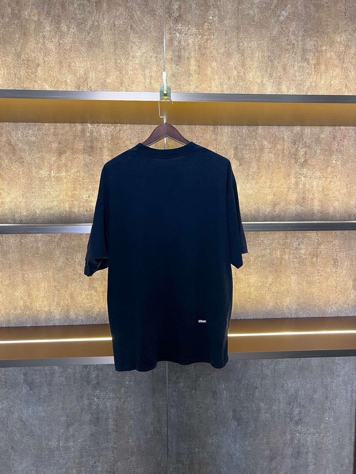 Balenciaga Balenciaga Washed Lock Buckle Tee Size US L / EU 52-54 / 3 - 2 Thumbnail