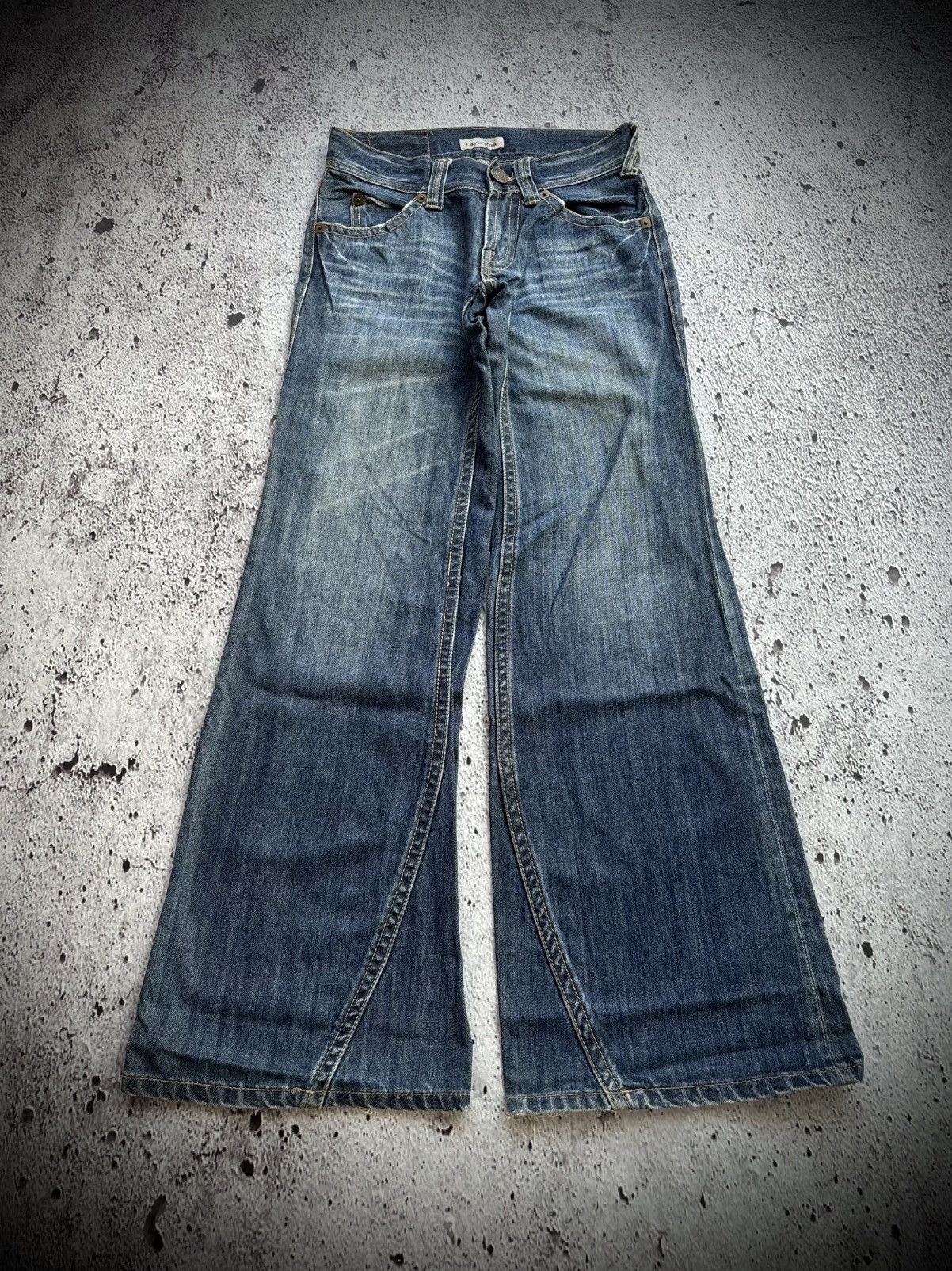 Hysteric Glamour 2000's wide leg Layla rose denim baggy style Size US 28 / EU 44 - 1 Thumbnail