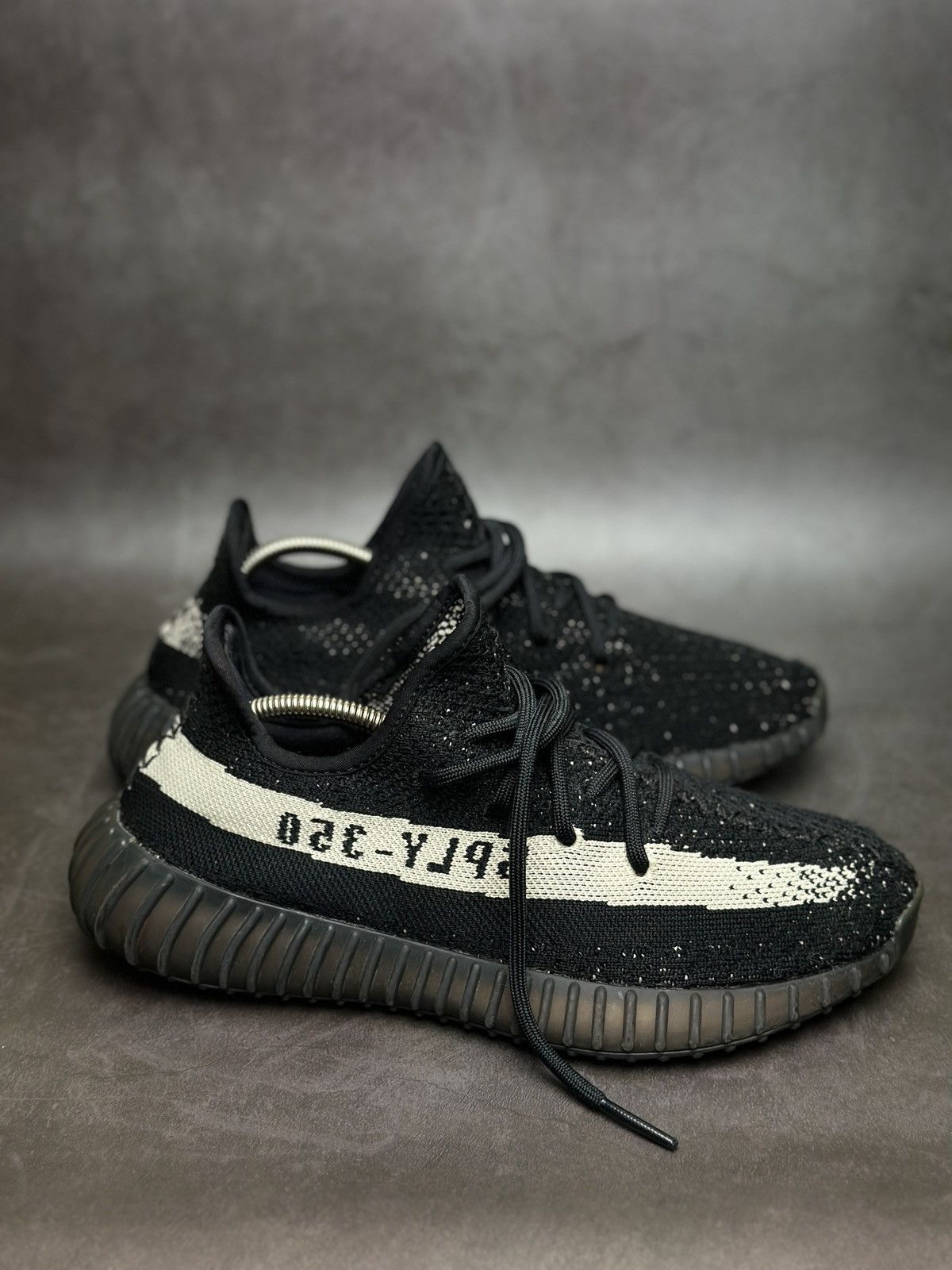 Adidas × Designer Adidas Yeezy Boost 350 V2 Core Black/White “Oreo” Size US 9.5 / IT 39.5 - 3 Thumbnail