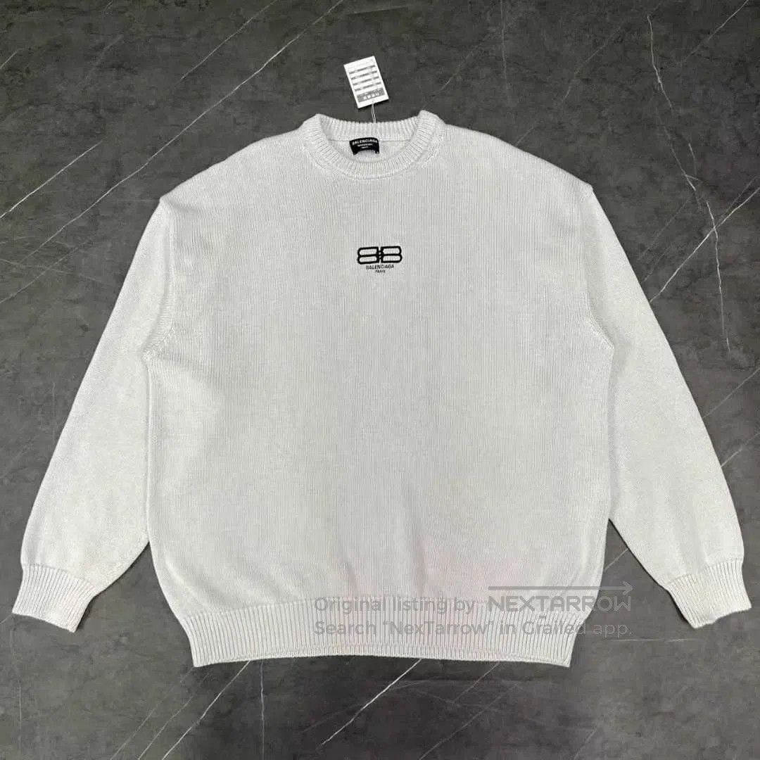 Balenciaga balenciaga lock buckle sweater in white. Size US XL / EU 56 / 4 - 1 Thumbnail