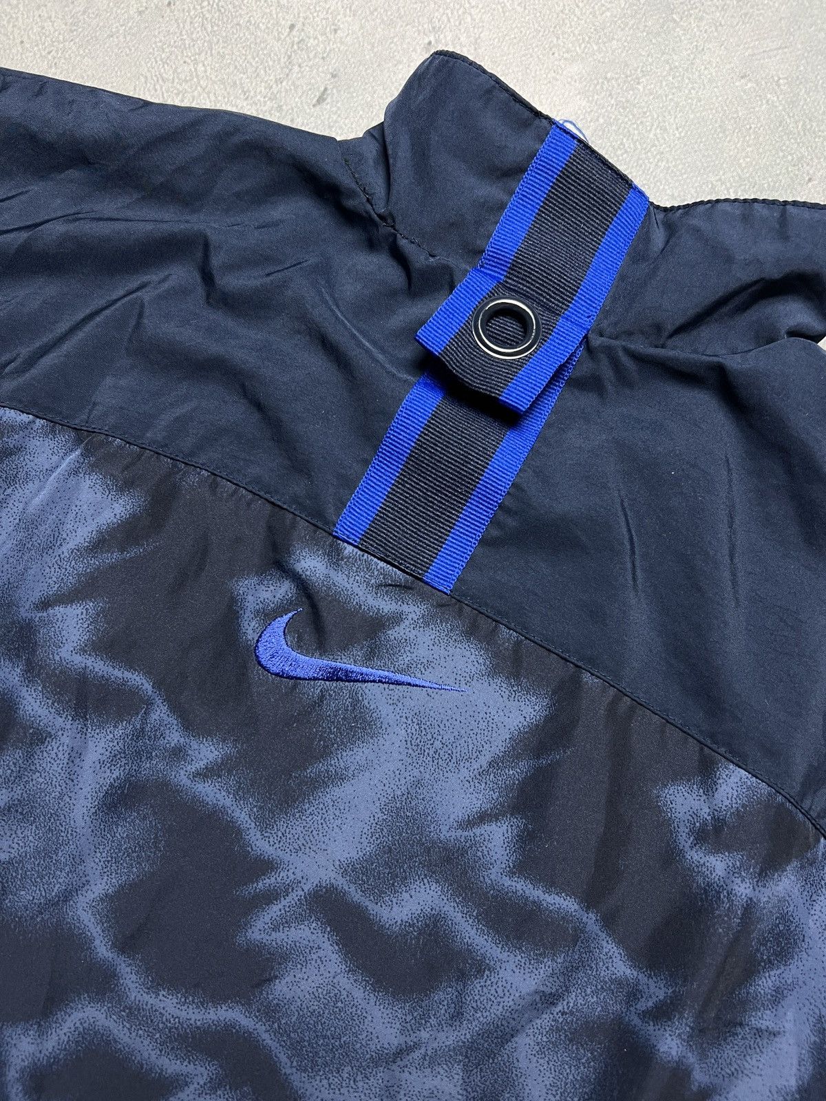 Nike Nike Vintage Big Logo Track Jacket Swoosh Zip-Up y2k 90s USA Size US L / EU 52-54 / 3 - 7 Thumbnail