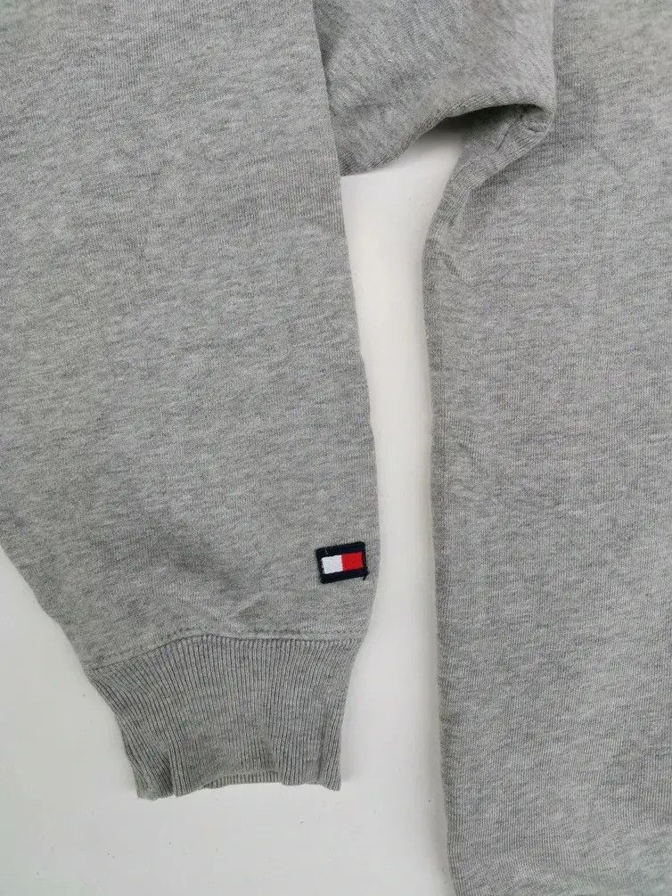 Tommy Hilfiger Rare!!! Tommy Hilfiger Big Logo Sweatshirt Size US S / EU 44-46 / 1 - 7 Thumbnail