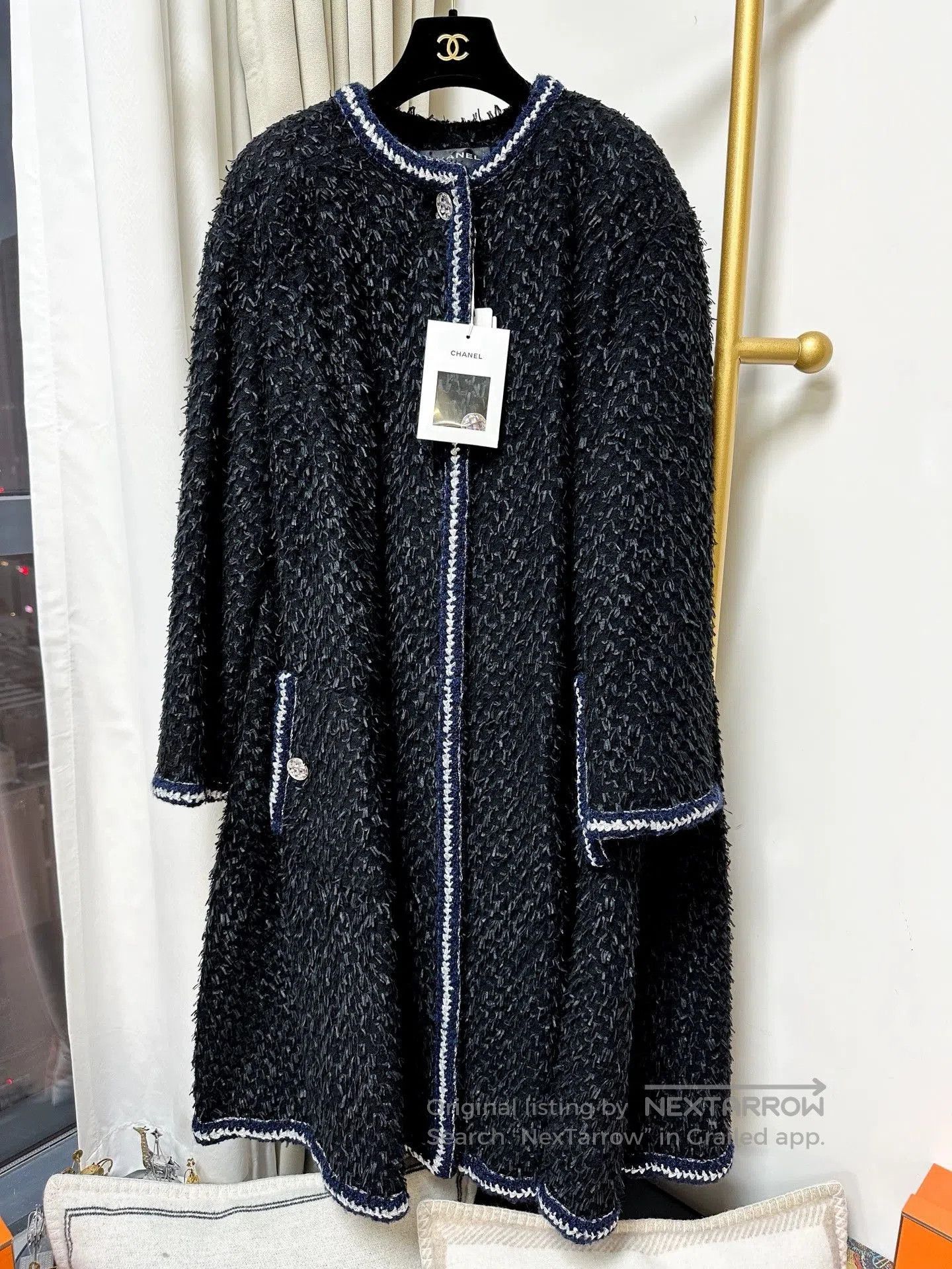 Chanel Chanel 22A Black Long Coat with Trim. Size US M / EU 48-50 / 2 - 5 Thumbnail