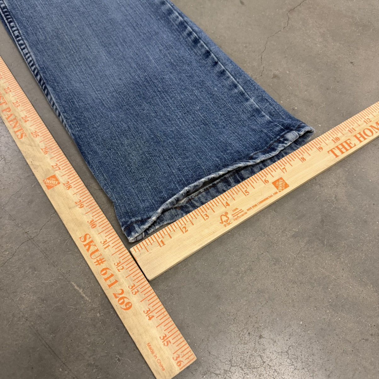 Wrangler Vintage Wrangler Denim Bootcut Jeans Y2K Flared Blue Denim Size US 31 - 7 Thumbnail