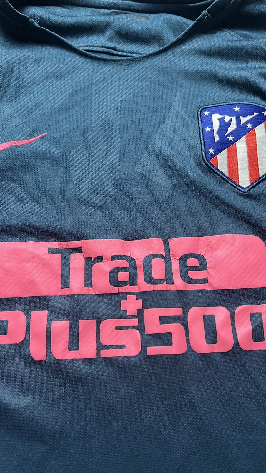 Nike 2017-2018 Athletico Madrid rare third kit nike jersey Size US M / EU 48-50 / 2 - 5 Thumbnail