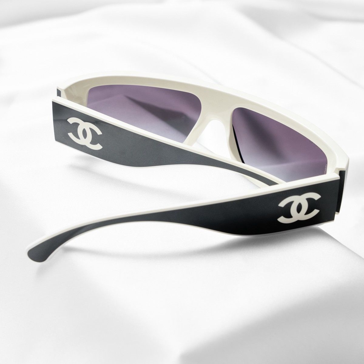 Chanel CHANEL 0CH6057 1656S6 SUNGLASSES Size ONE SIZE - 7 Thumbnail