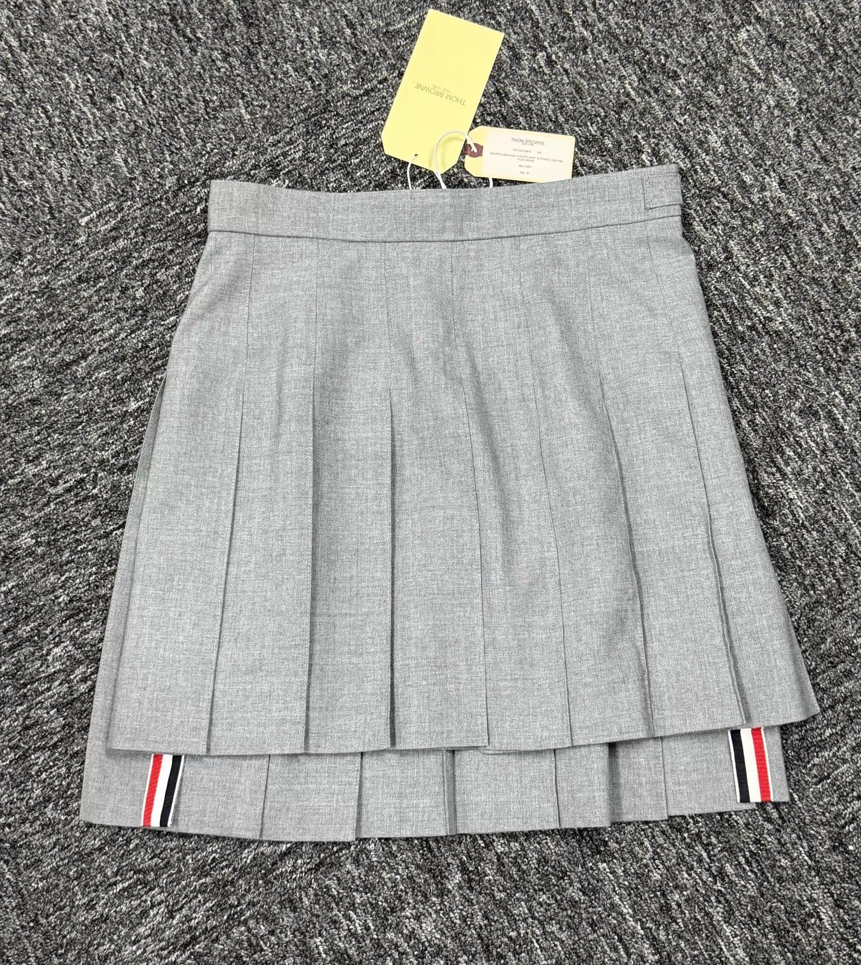 Thom Browne Thom Browne Medium Gray Pleated Mini Skirt Size 40 Size 27" / US 4 / IT 40 - 3 Thumbnail
