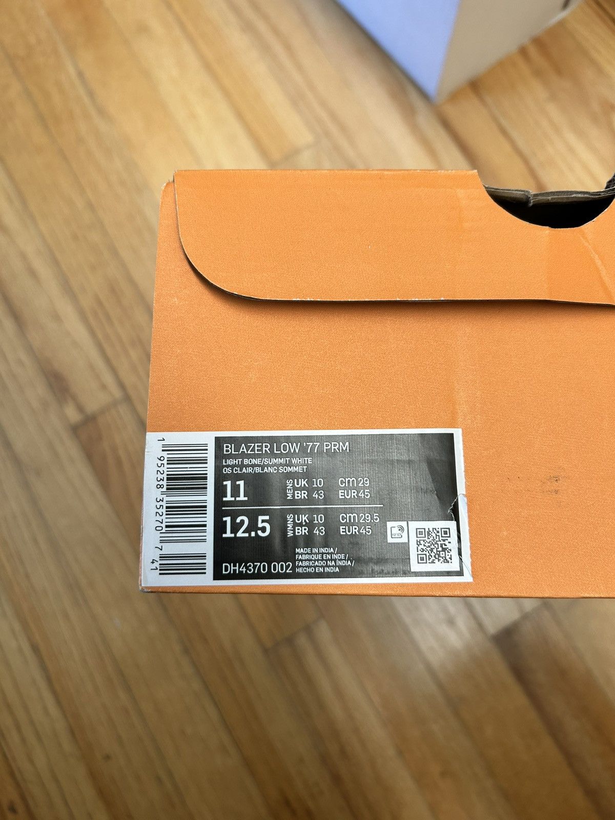 Nike Blazer Low ‘77 PRM Size US 11 / EU 44 - 2 Thumbnail