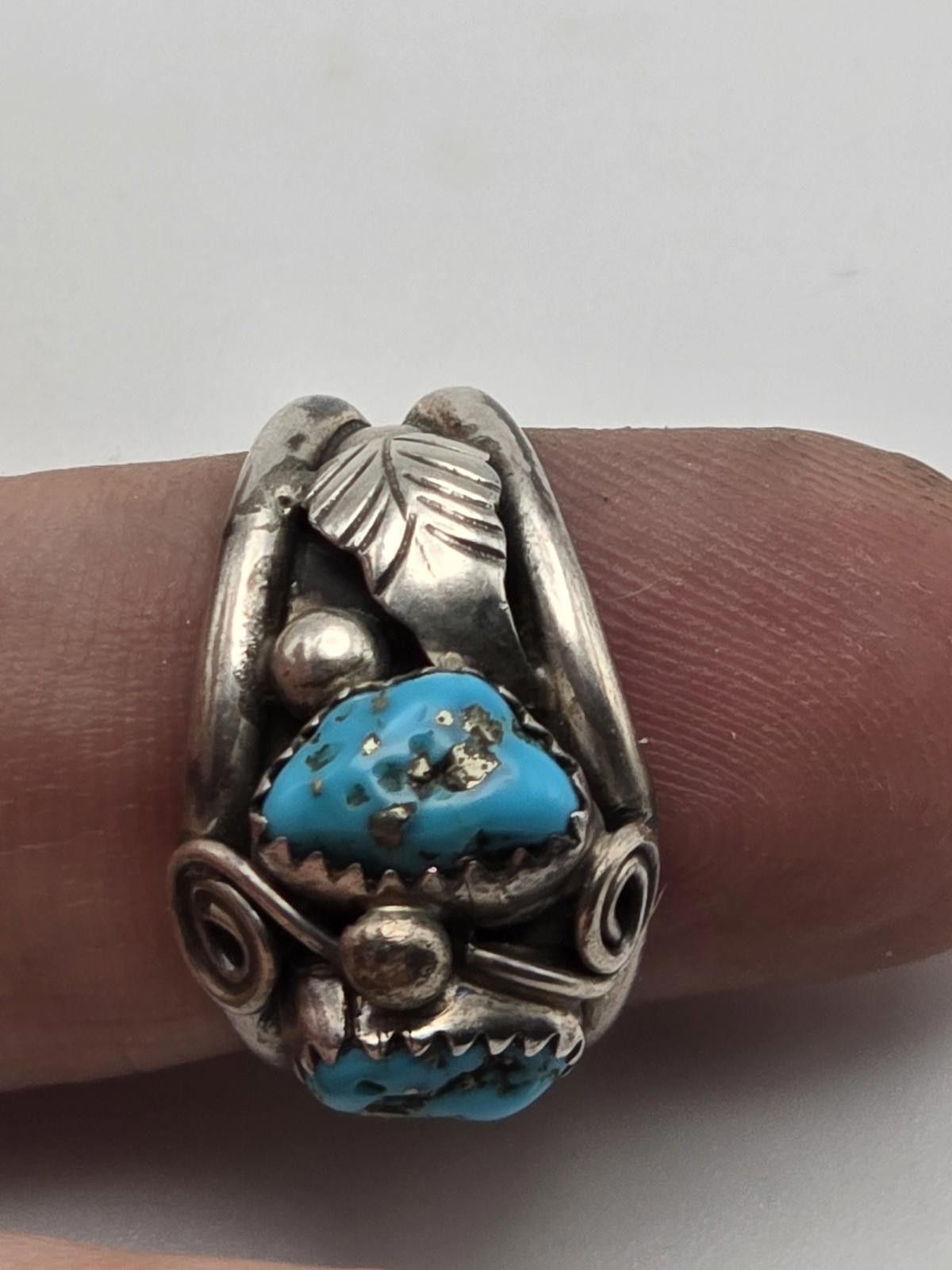 Other Vintage Sterling Silver Ring Sz 8 Navajo Turquoise Leaf Size ONE SIZE - 5 Thumbnail