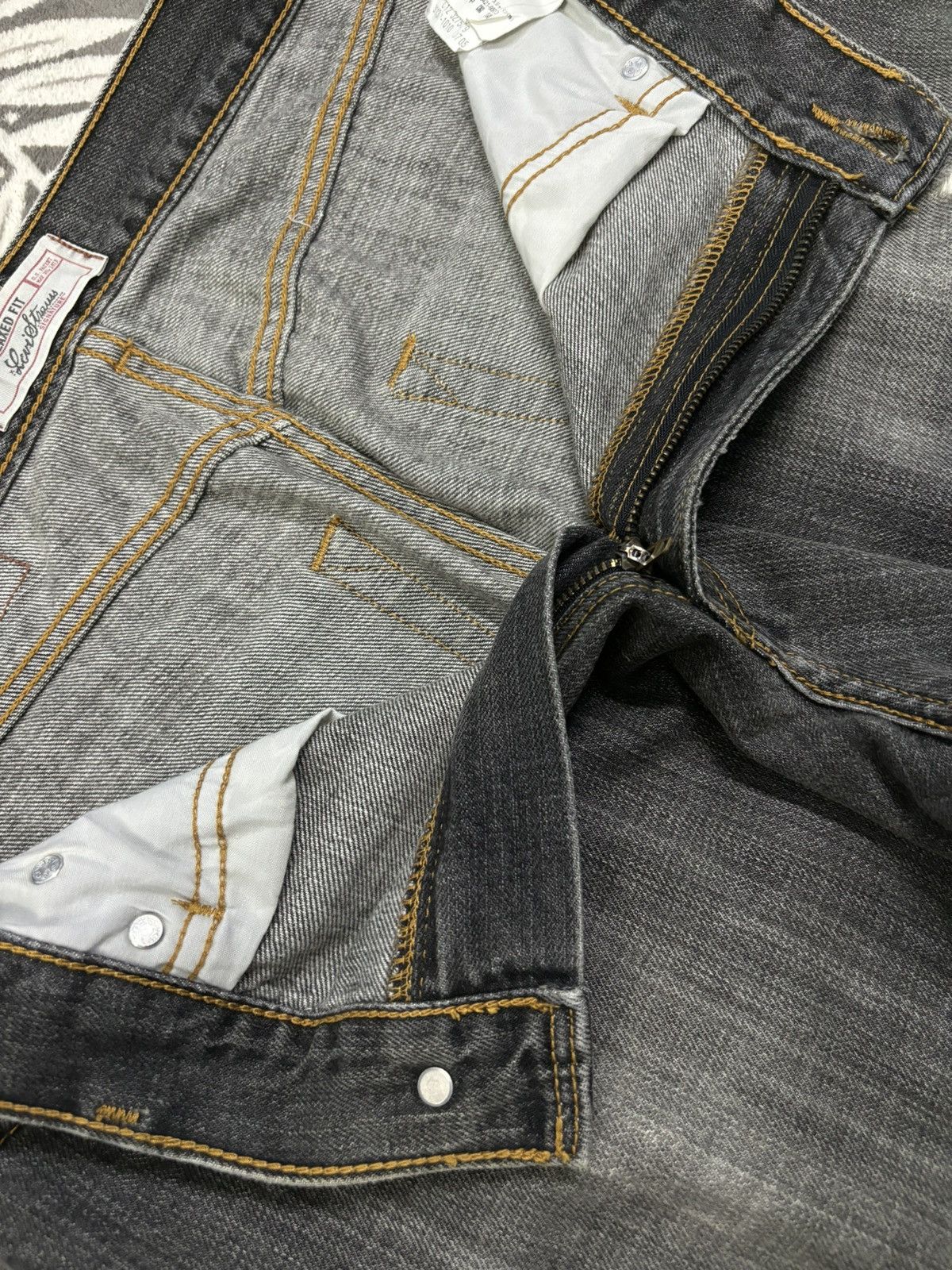 Levi's Vintage Levis Strauss Signature Faded Loose Distressed Jeans Size US 32 / EU 48 - 19 Thumbnail