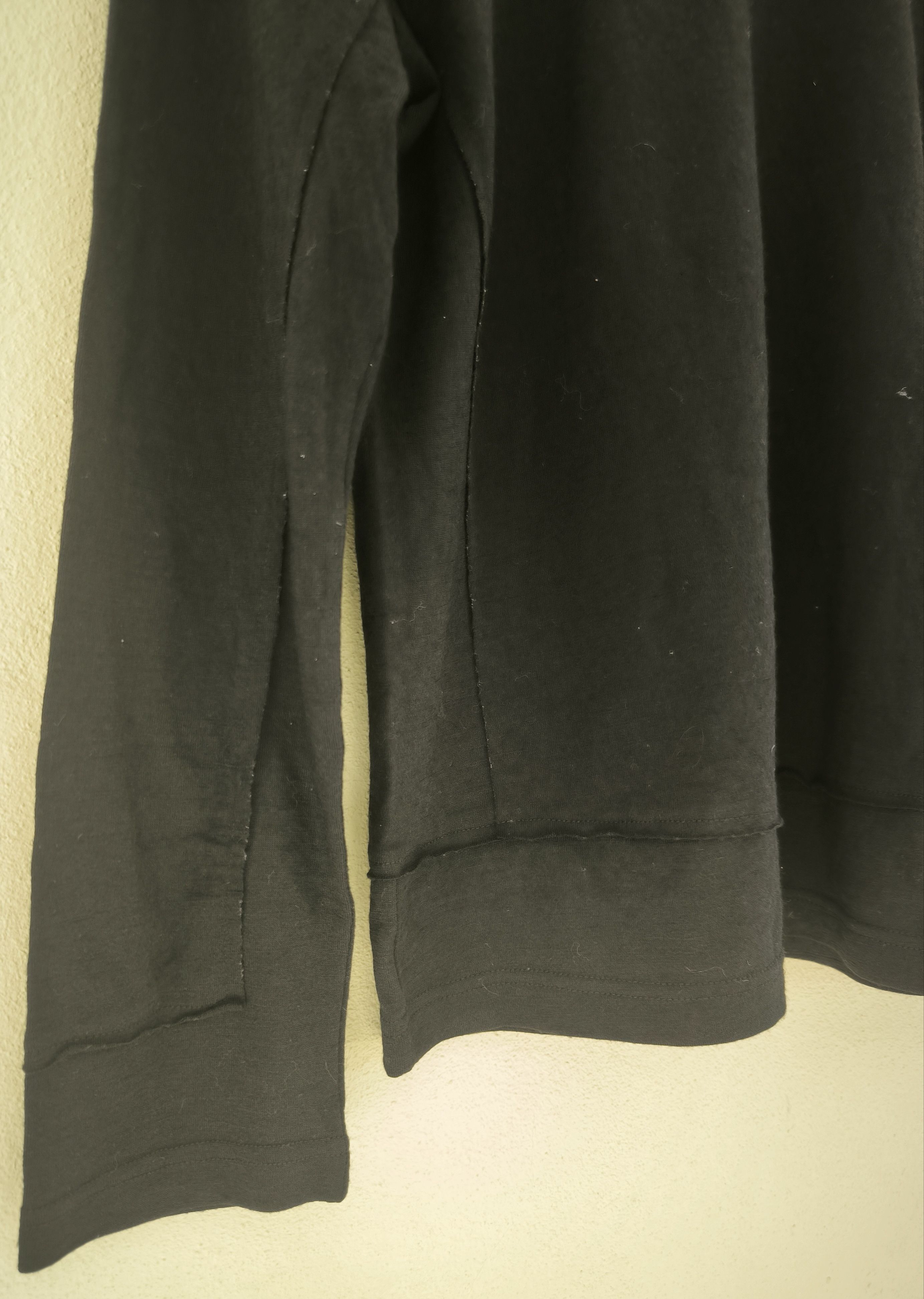 Comme des Garcons × H&M H&M x COMME DES GARCONS wool long sleeve tee Size US M / EU 48-50 / 2 - 4 Thumbnail
