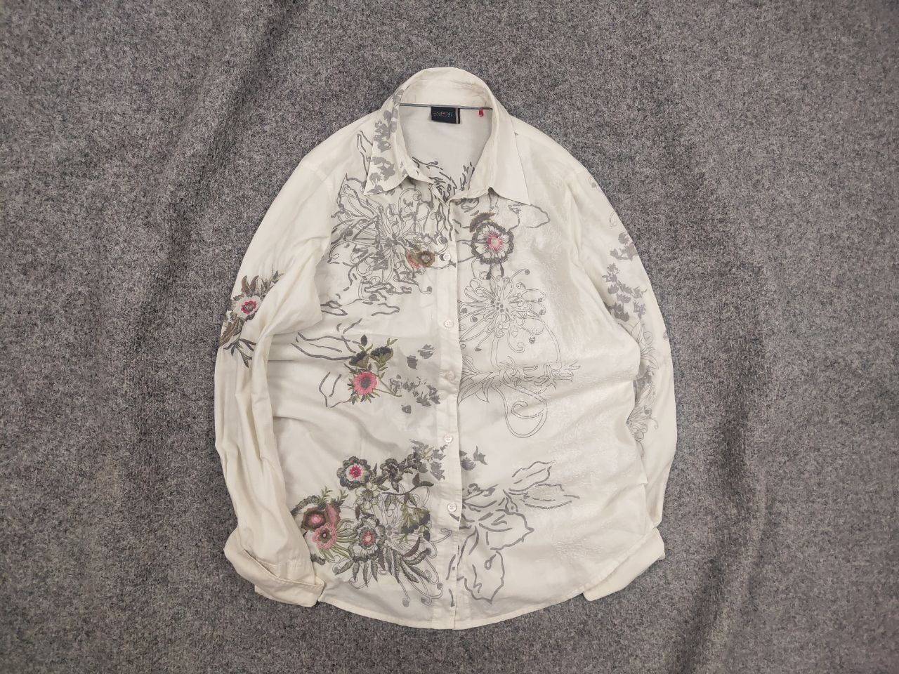 ESPIRIT Esprit Vintage Y2K Style embroidered flower Buttons shirt Size XL / US 12-14 / IT 48-50 - 1 Thumbnail