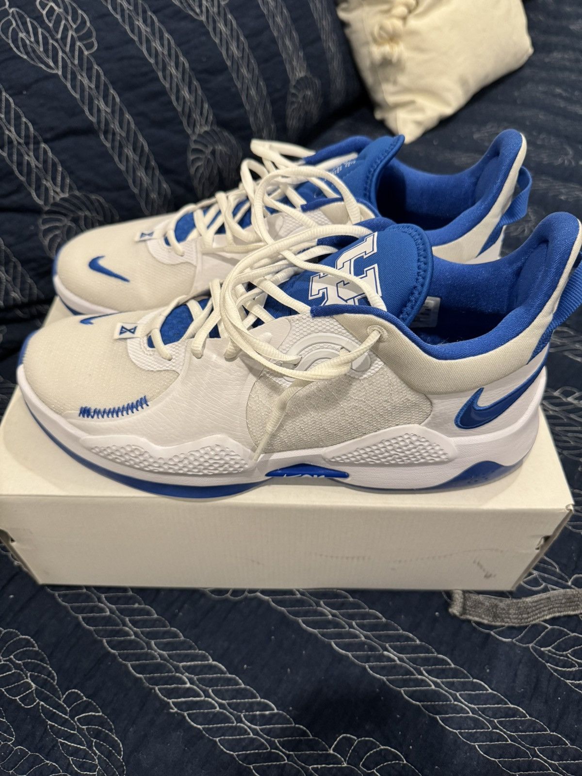 Nike Paul george 5 Kentucky PE size 12 Size US 12 / EU 45 - 2 Thumbnail
