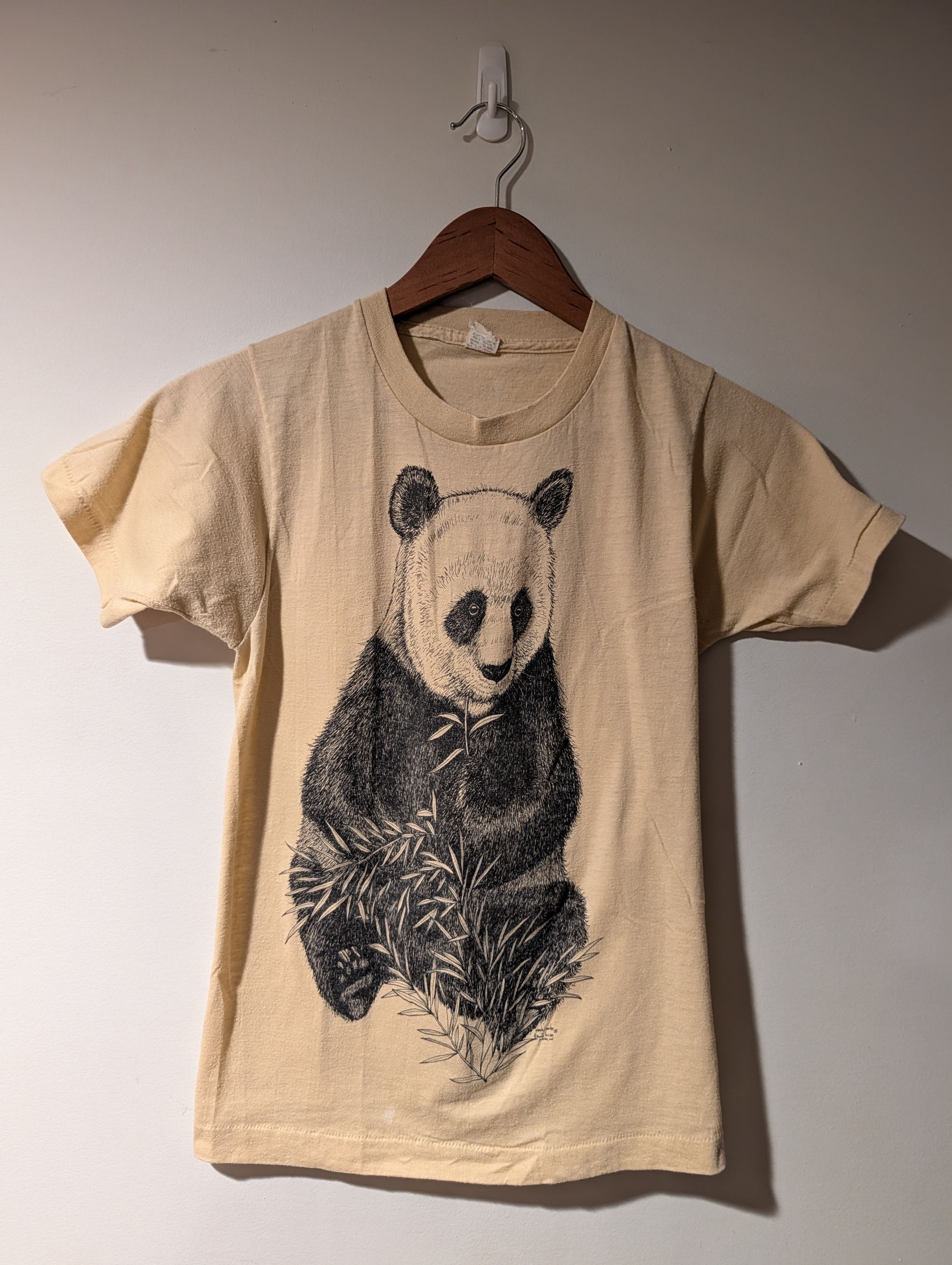 Arts & Science Vintage 1983 Panda Animal Nature Wildlife Small T-Shirt Size US S / EU 44-46 / 1 - 1 Thumbnail