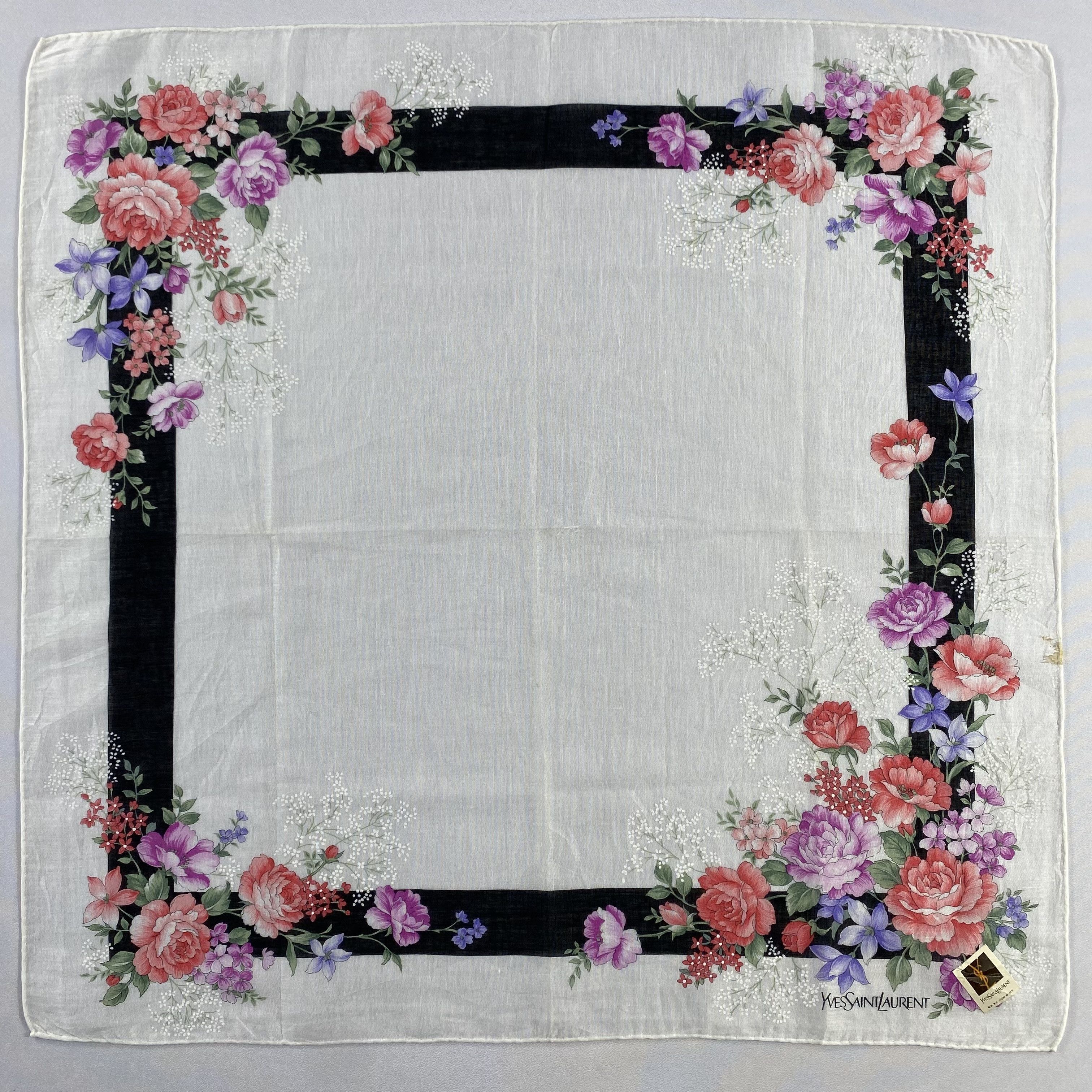 Vintage Yves Saint Laurent Bandana/ Handkerchief / Neckerchief-P1789 Size ONE SIZE - 1 Thumbnail