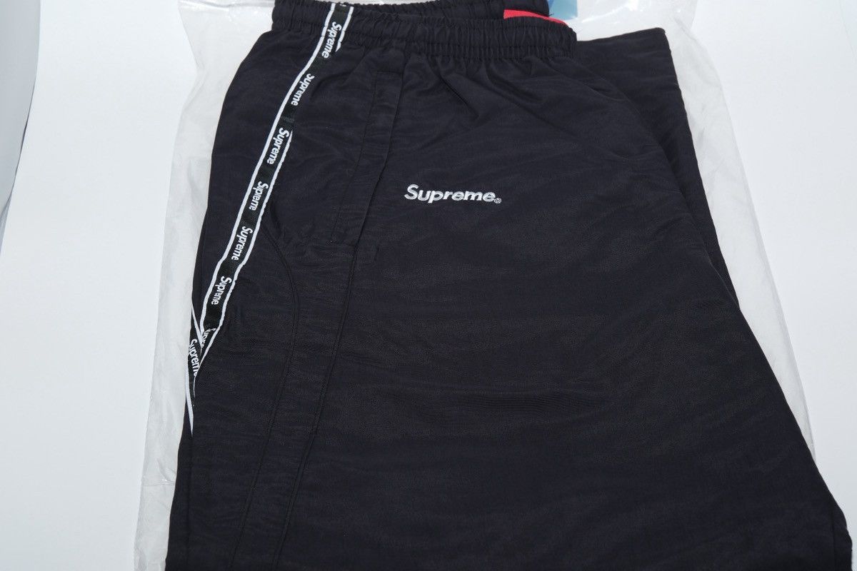 Supreme Supreme Logo Taping Track Pants Black ( M ) SS26 | Grailed
