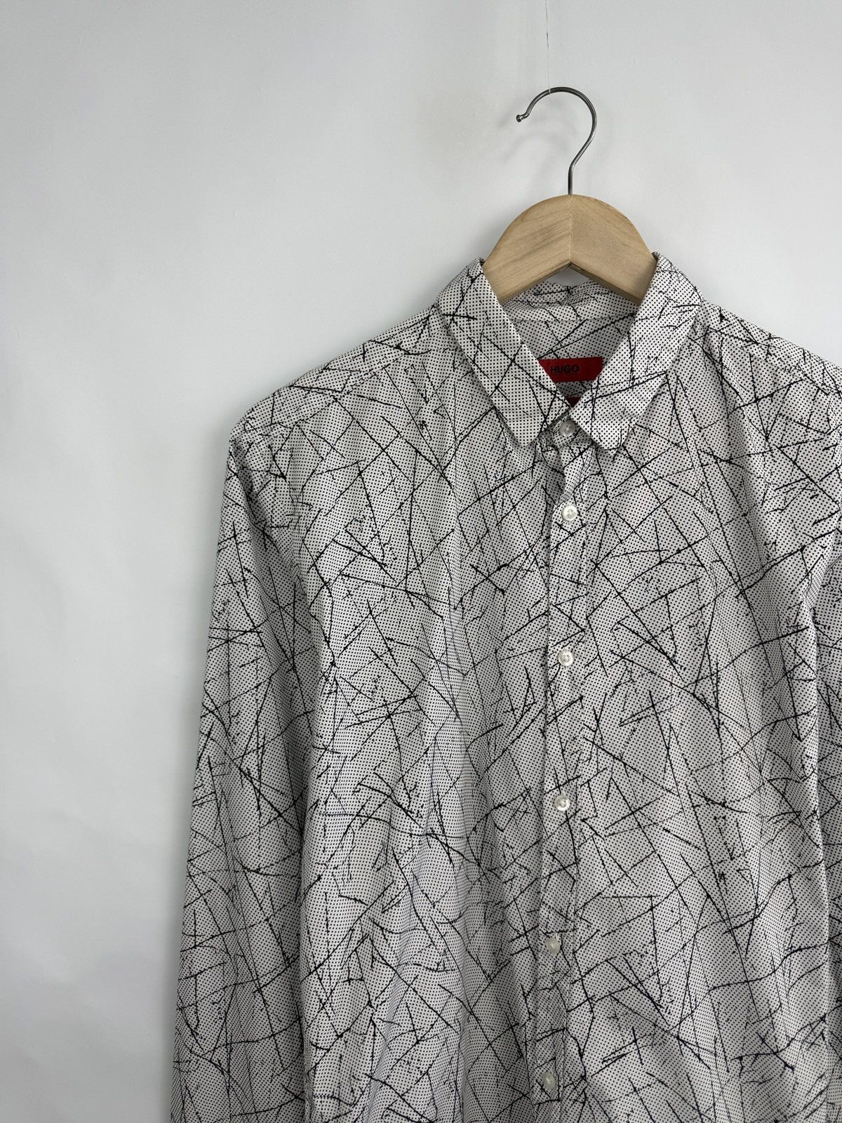Hugo Boss 🇮🇹 Hugo Boss Extra Slim Fit Luxury Button Shirt Abstract Art Size US M / EU 48-50 / 2 - 6 Thumbnail