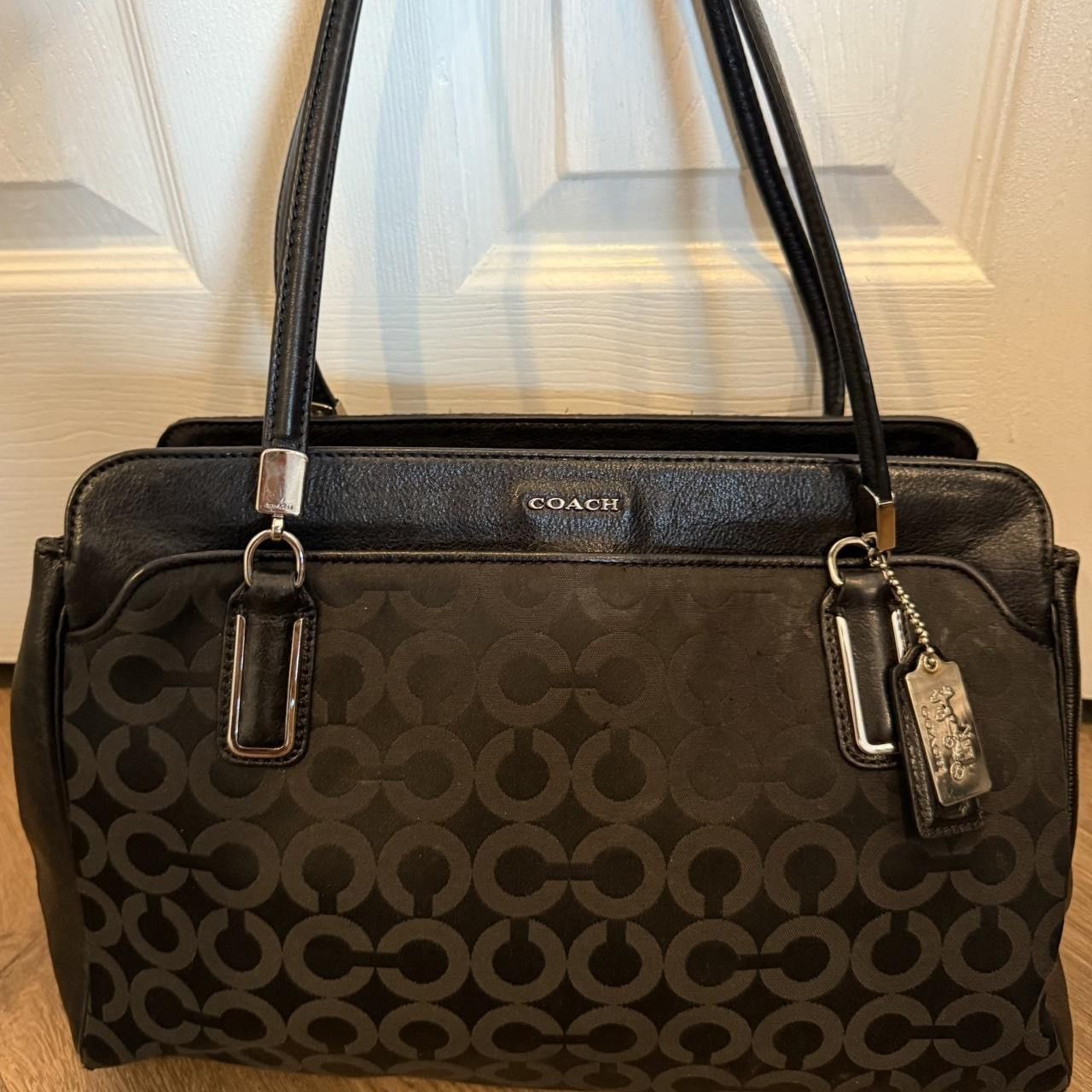 Coach Vintage Coach Madison Signature Black Bag Perfect condition Size ONE SIZE - 1 Thumbnail