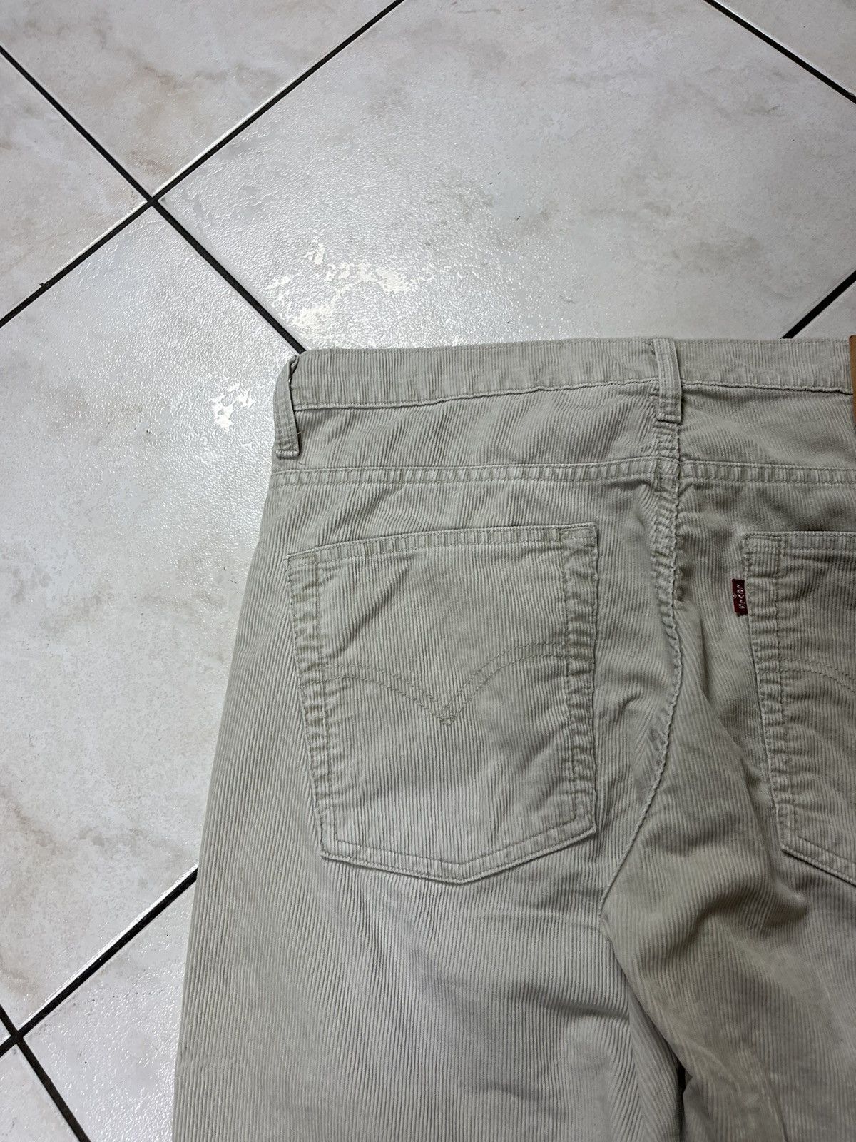 Levi's × Vintage Vintage Levi’s 507 flare corduroy cords y2k pants trousers Size US 34 / EU 50 - 18 Thumbnail