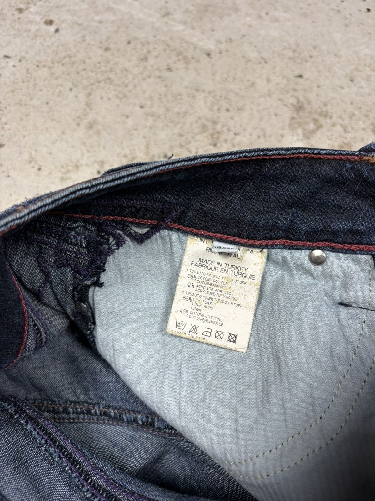 Marithe + Francois Girbaud Marithe Francois Girbaud Cargo Capri Jeans with Zippers Size 29" - 5 Thumbnail