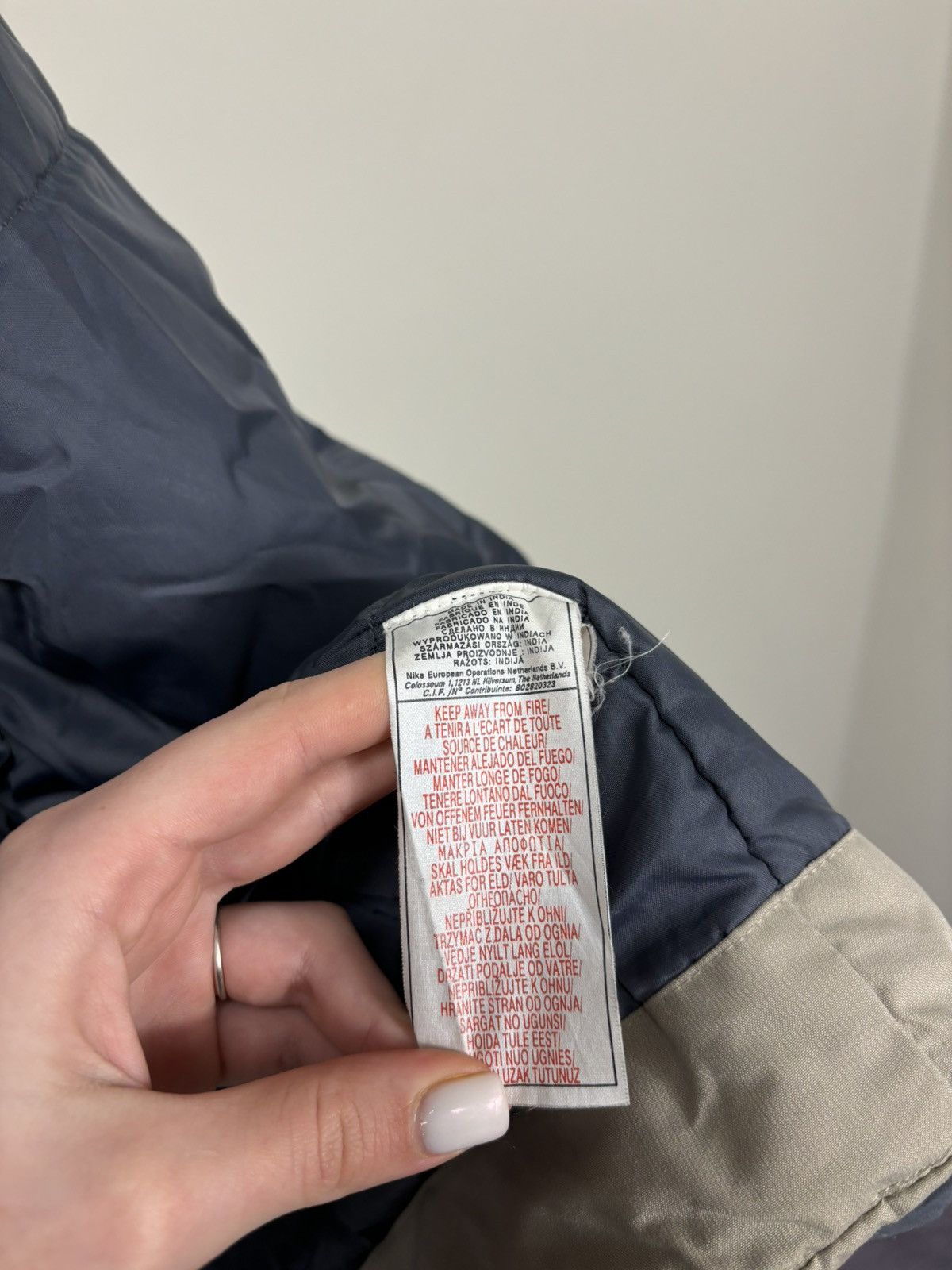Nike Vintage Nike Y2K Swoosh Hype Retro Down Puffer Jacket Size US XXL / EU 58 / 5 - 17 Thumbnail