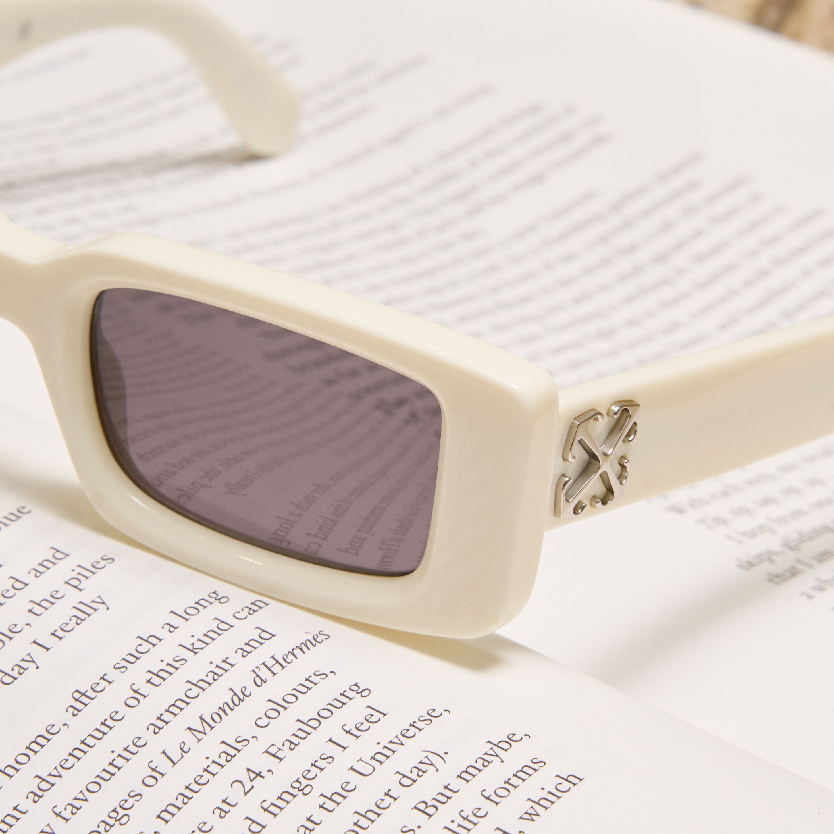 Off-White OFF WHITE Arthur Sunglasses WHITE DARK GREY Size ONE SIZE - 3 Thumbnail