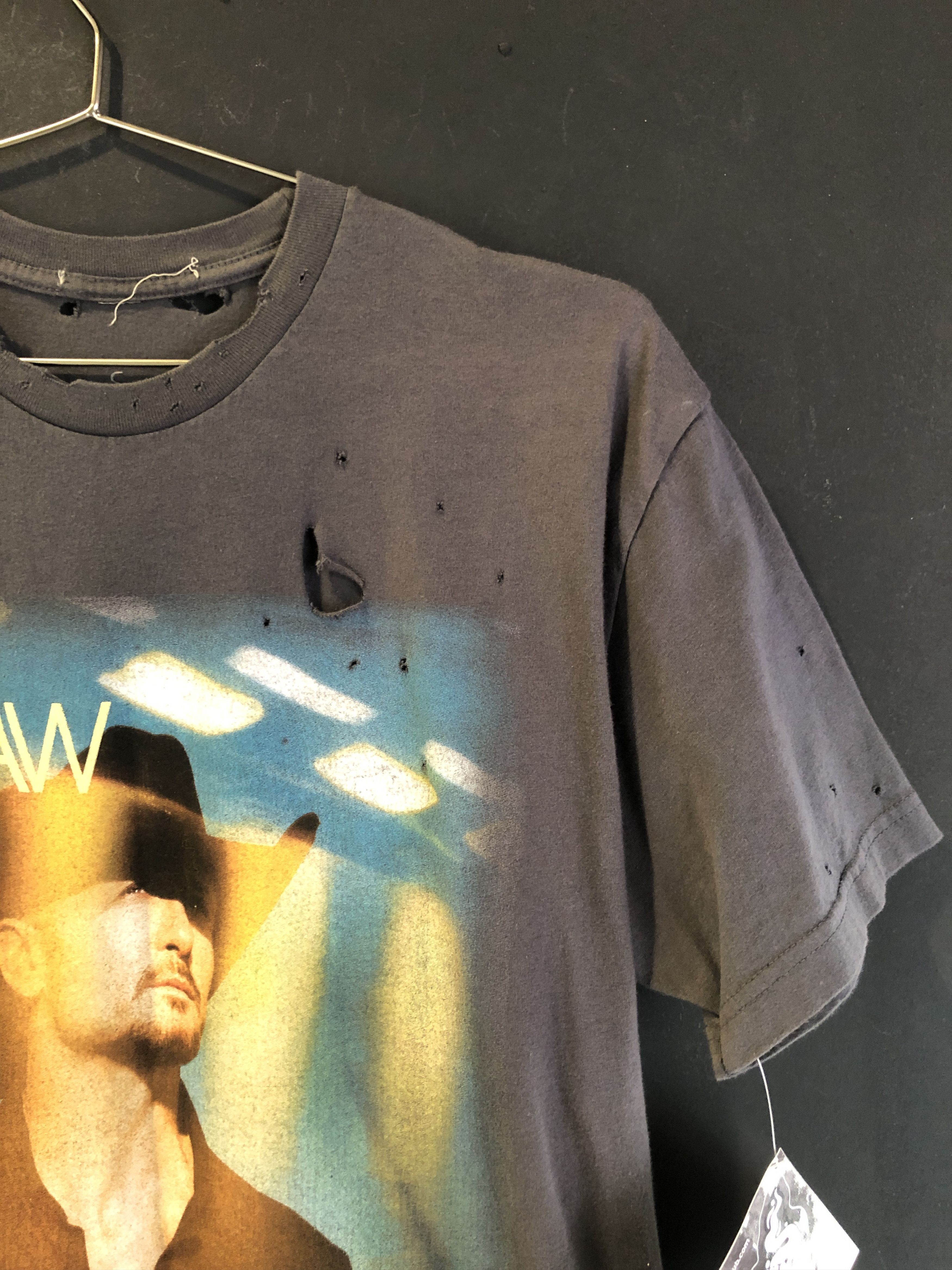 Other Tim McGraw Distressed Vintage Tour T-Shirt Size US S / EU 44-46 / 1 - 6 Thumbnail
