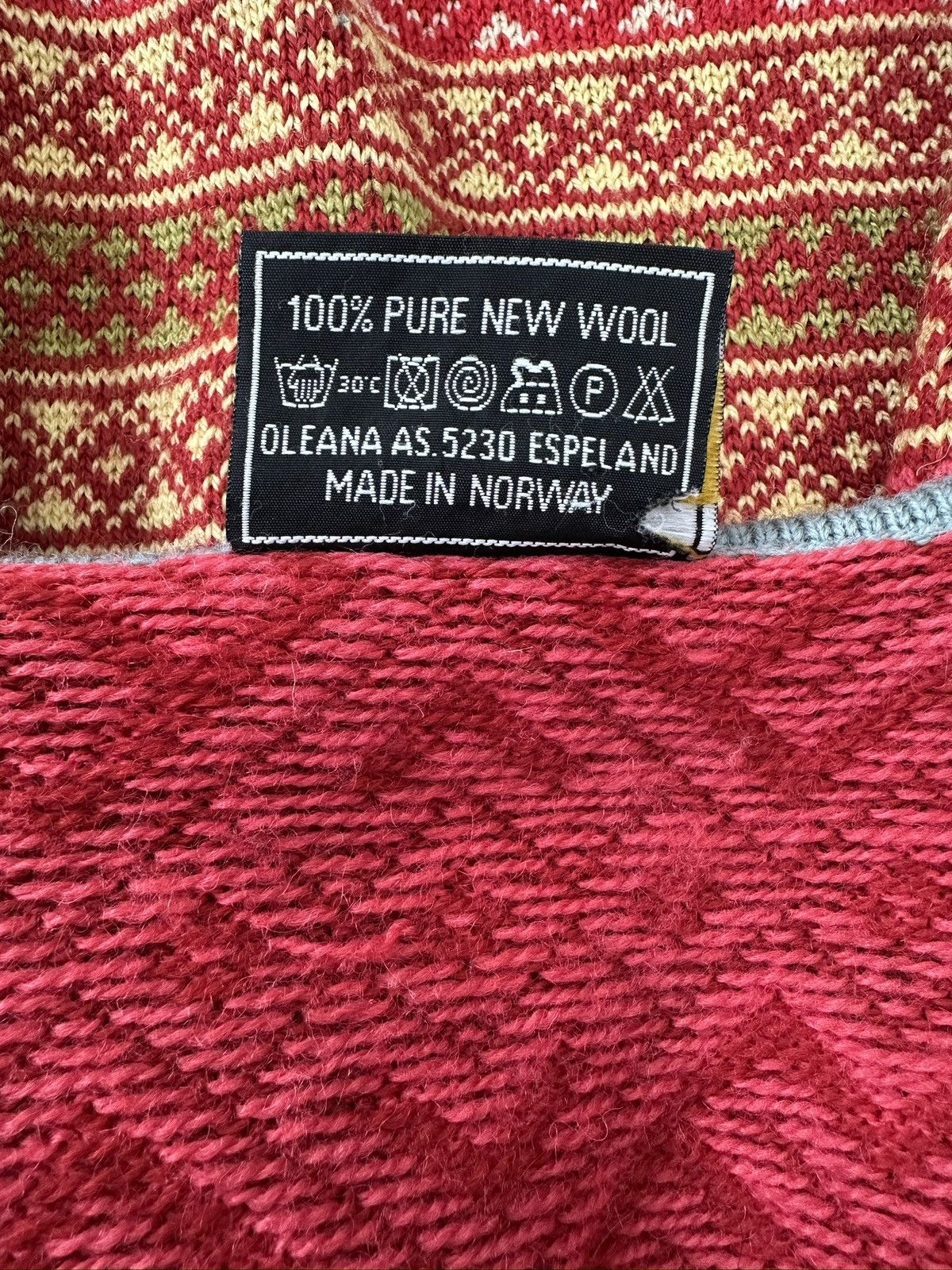 Other OLEANA 100% WOOL TRADITIONAL NORWEGIAN CARDIGAN SWEATER Size M / US 6-8 / IT 42-44 - 6 Thumbnail