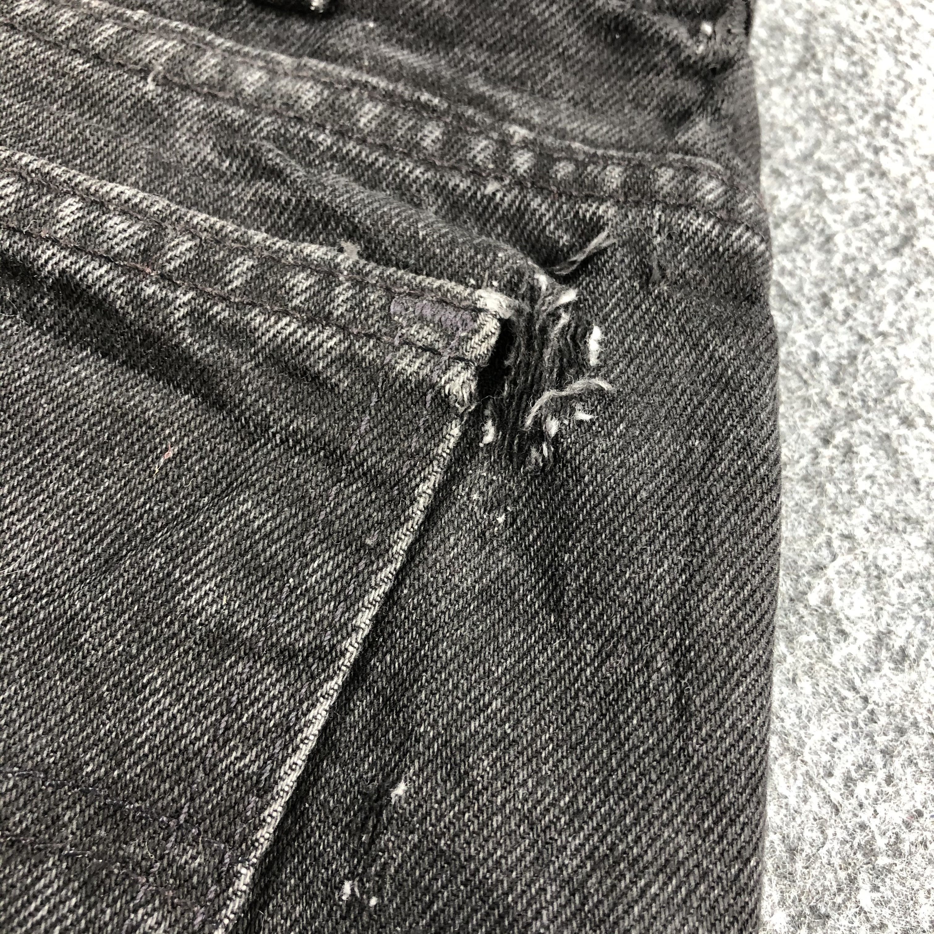 Levi's Vintage 90s Faded Black Levis 560 Jeans-J2408 Size US 37 - 8 Thumbnail