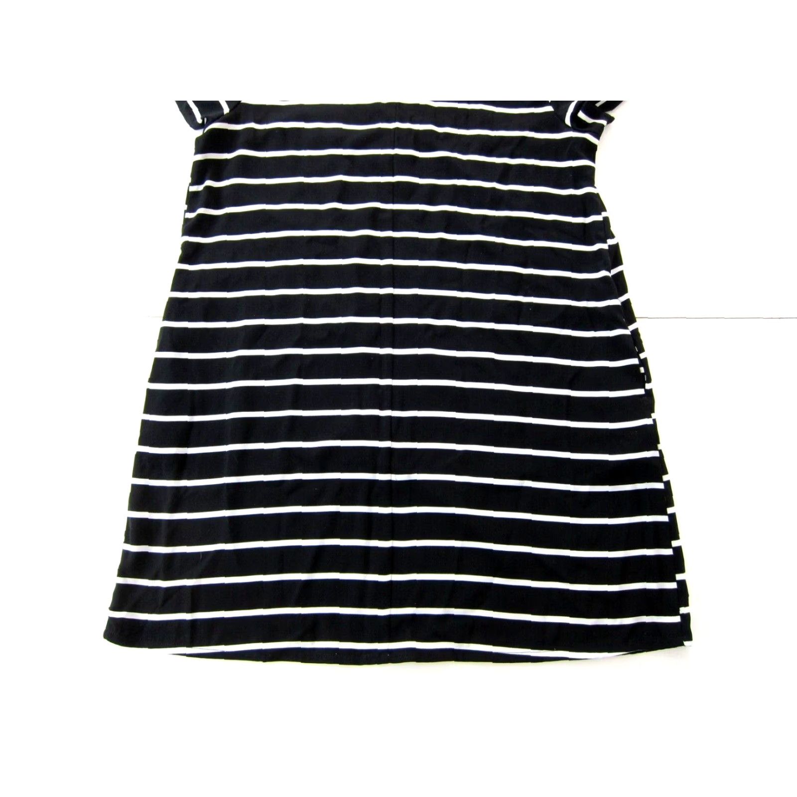 Apt. 9 NWT Apt. 9 Black White Stripe Short Sleeve V-Neck Tunic Dress XXL Shirt Dress Womens Size 40" / US 18 - 6 Thumbnail