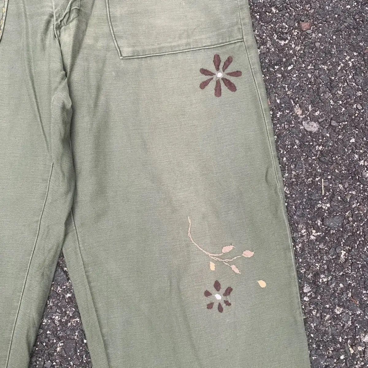 Army Of Me VINTAGE ARMY 29x32 CUSTOM EMBROIDERY TROUSERS FATIGUE FADED Size US 29 - 5 Thumbnail