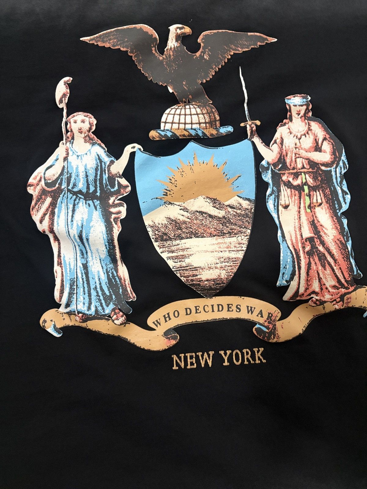 Who Decides War Who Decides War" t-shirt featuring the New York Size US L / EU 52-54 / 3 - 7 Thumbnail