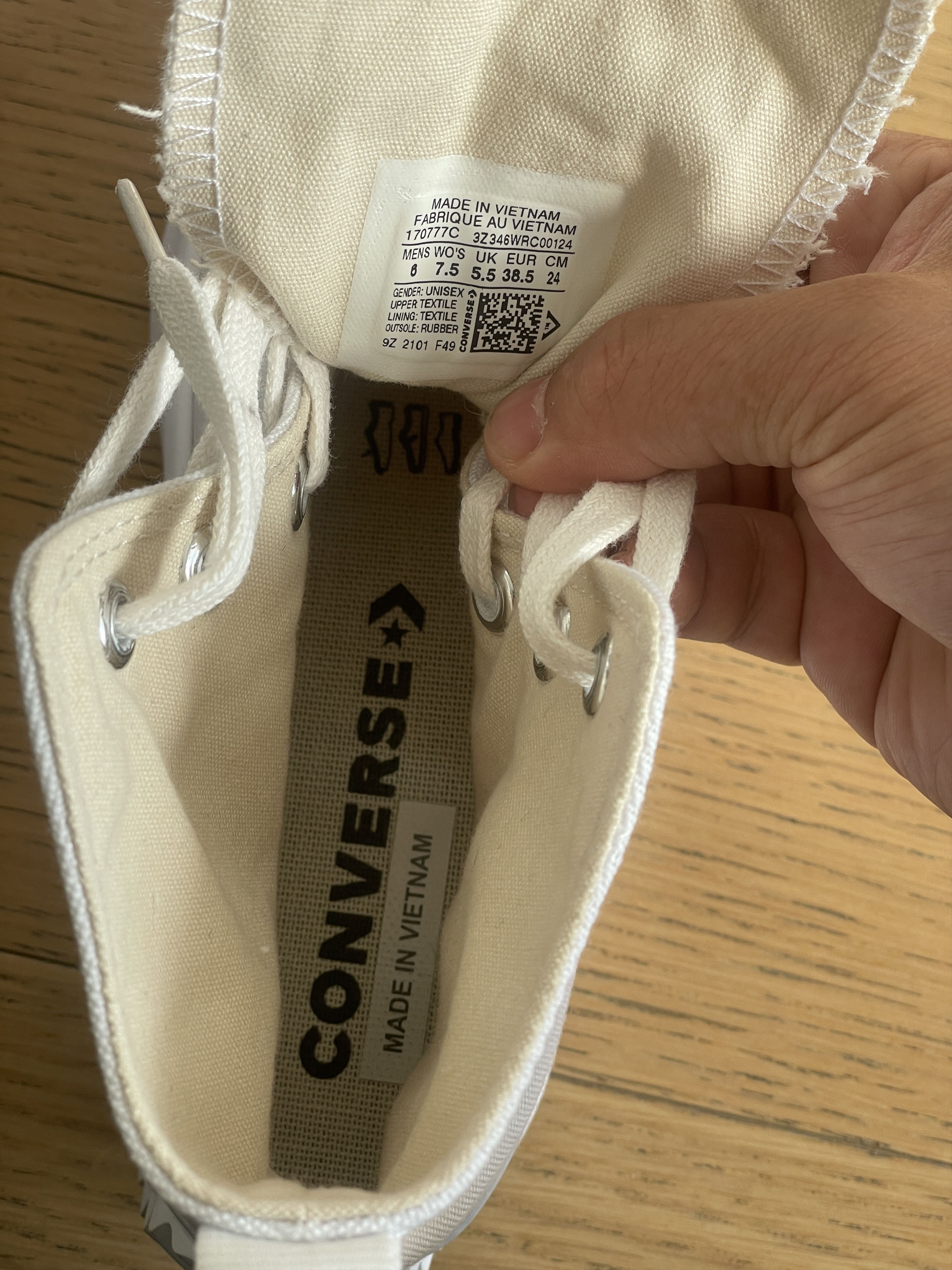 Converse Converse Run Star Hike High Sneakers Triple White M6 / W7.5 Size US 7.5 / IT 37.5 - 4 Thumbnail