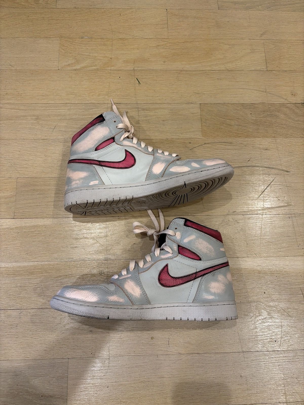 Nike 1 OF 1 Custom NYC to PARIS Jordan 1 Size US 11 / EU 44 - 2 Thumbnail